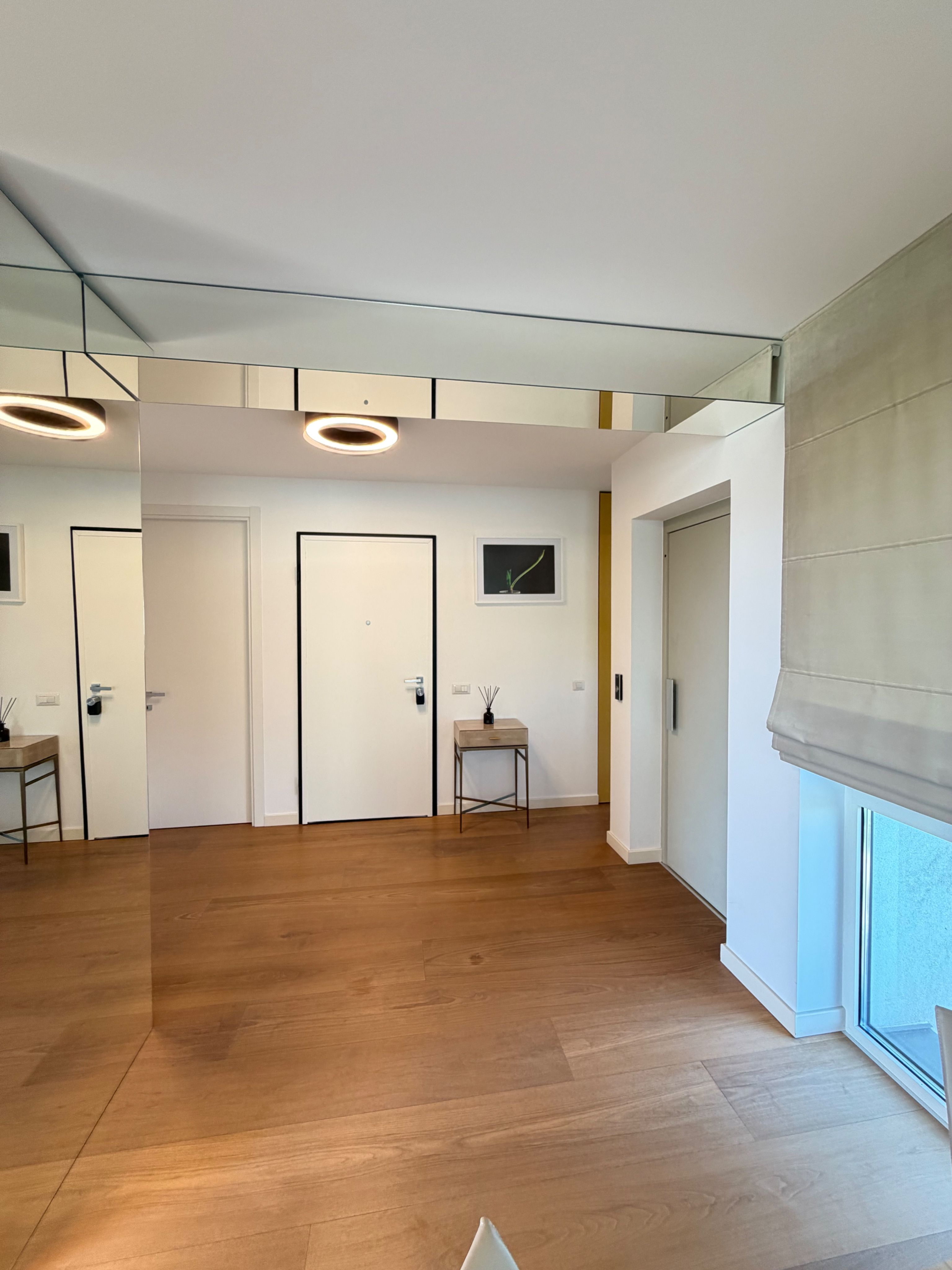 Apartament PREMIUM cu curte, terasă și lift cu acces direct în living — fotografia 18