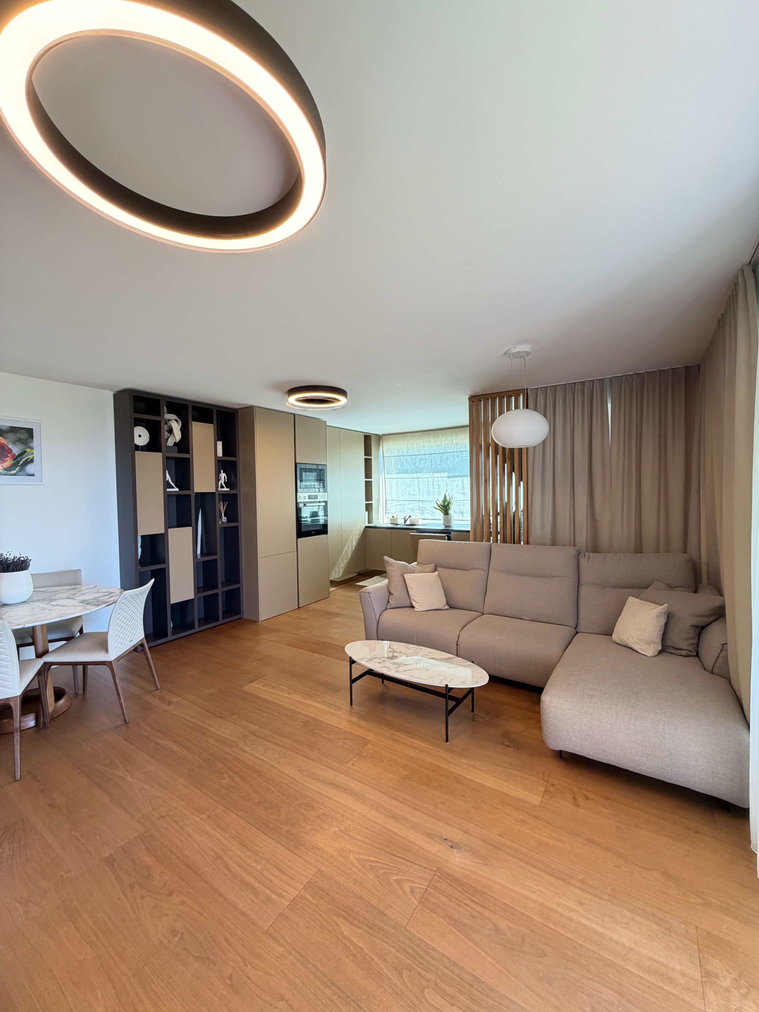 Apartament PREMIUM cu curte, terasă și lift cu acces direct în living — fotografia 21