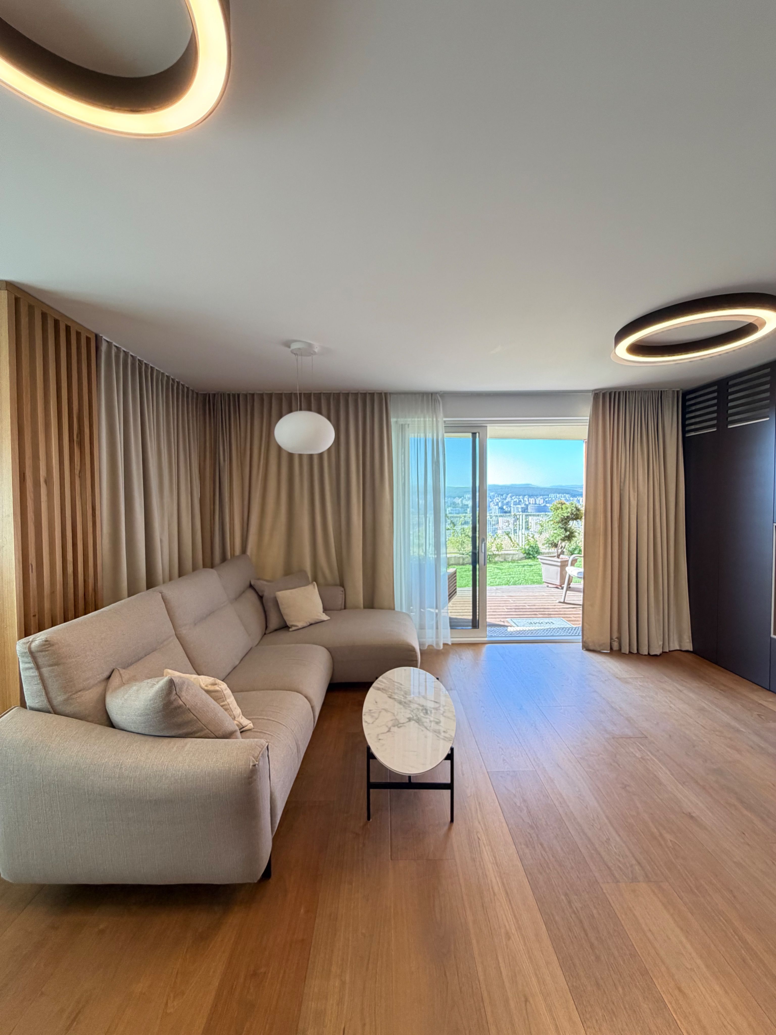 Apartament PREMIUM cu curte, terasă și lift cu acces direct în living — fotografia 3
