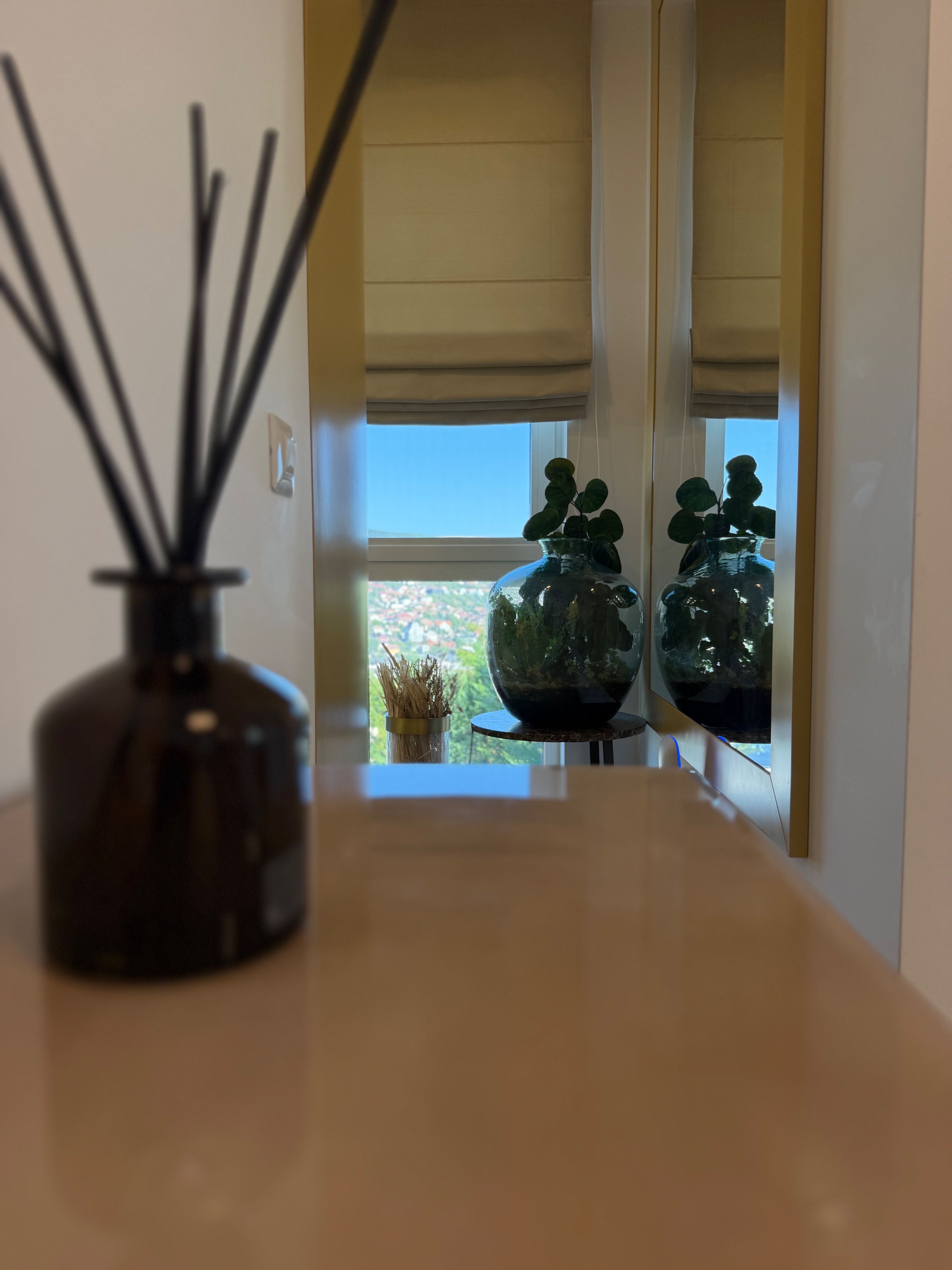 Apartament PREMIUM cu curte, terasă și lift cu acces direct în living — fotografia 43