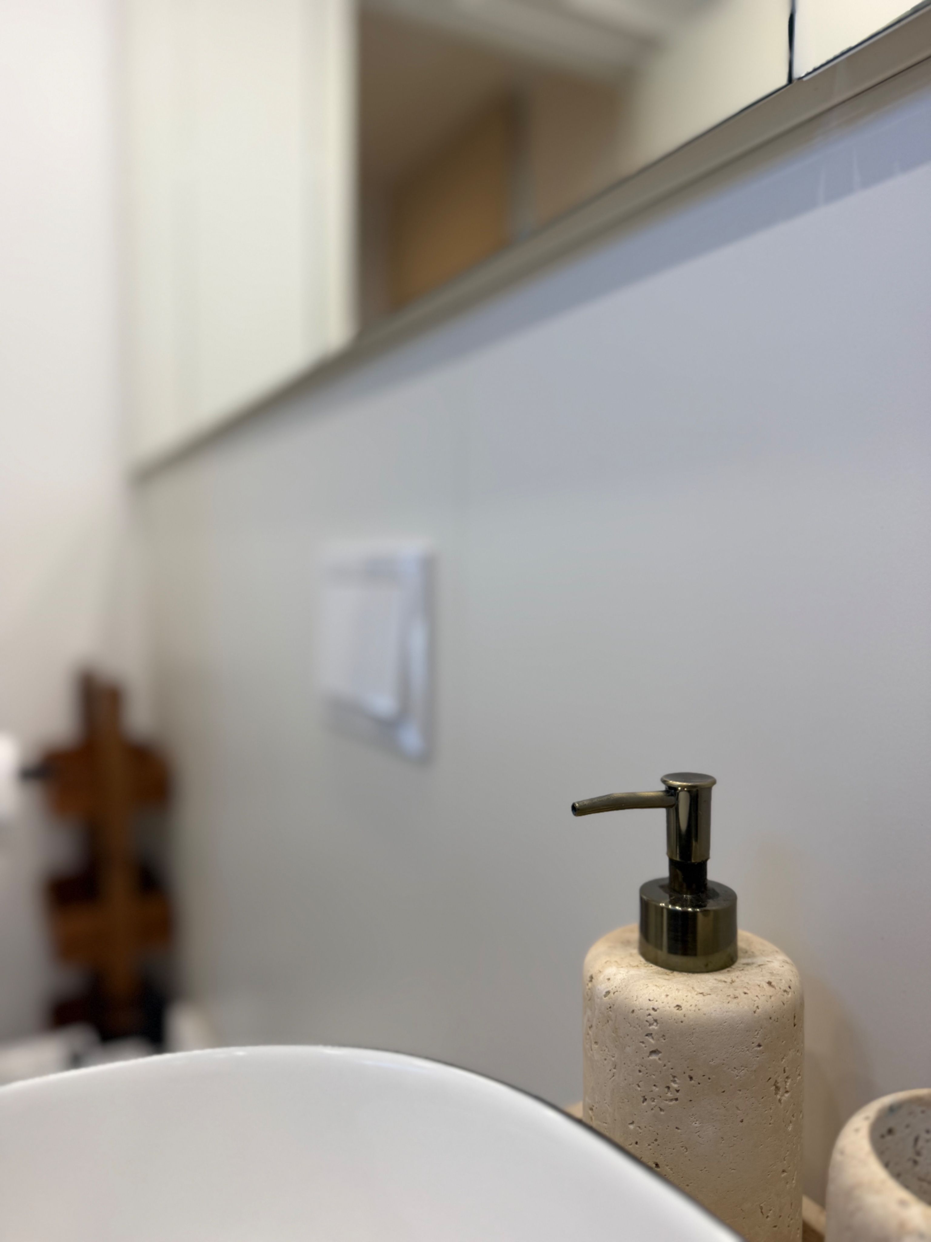 Apartament PREMIUM cu curte, terasă și lift cu acces direct în living — fotografia 49