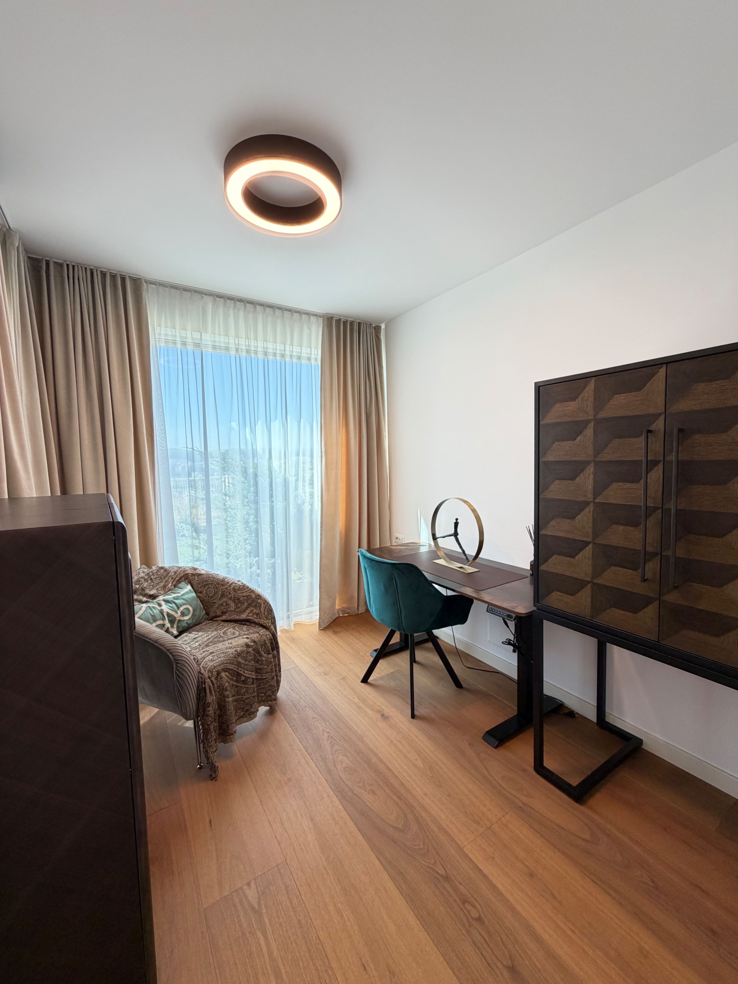 Apartament PREMIUM cu curte, terasă și lift cu acces direct în living — fotografia 9
