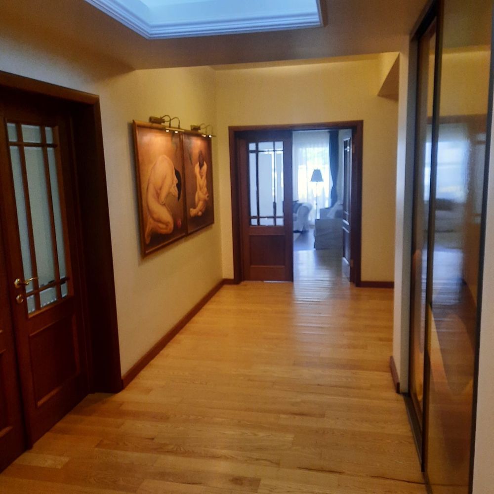 Casa deosebita P+M si teren aferent 800mp - Oltenita — fotografia 4