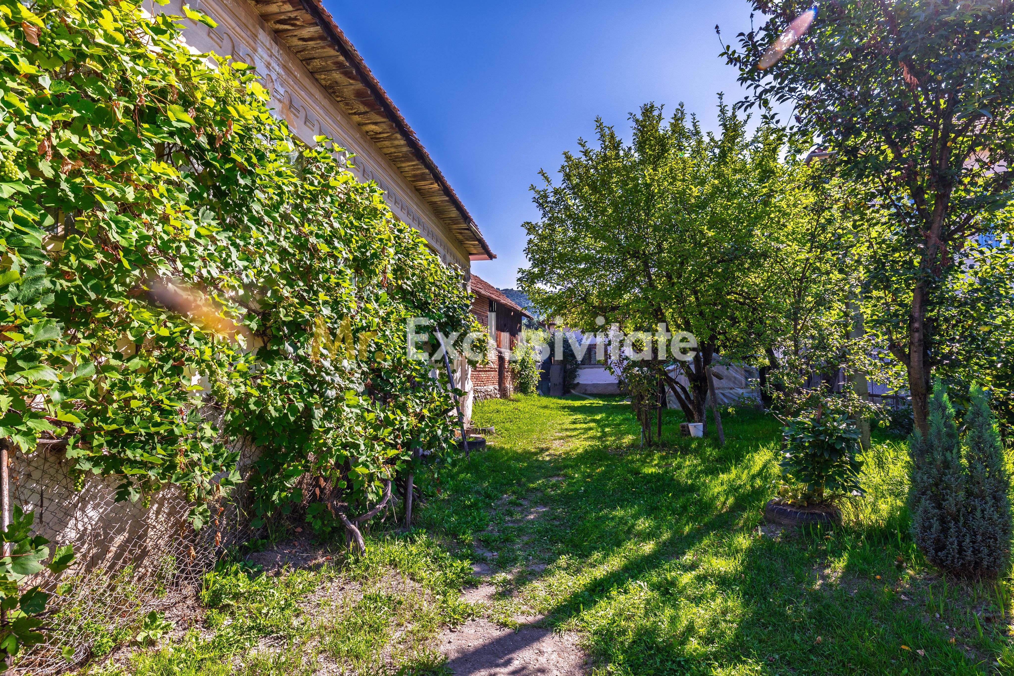 Teren cu potential exceptional 1941 mp– Centru Leresti | Campulung — fotografia 5