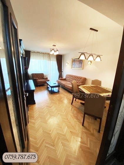 Vanzare Ap. 2 Camere * Vedere Directă La Bd. Unirii. 75 Mp. Totul Nou. — fotografia 3