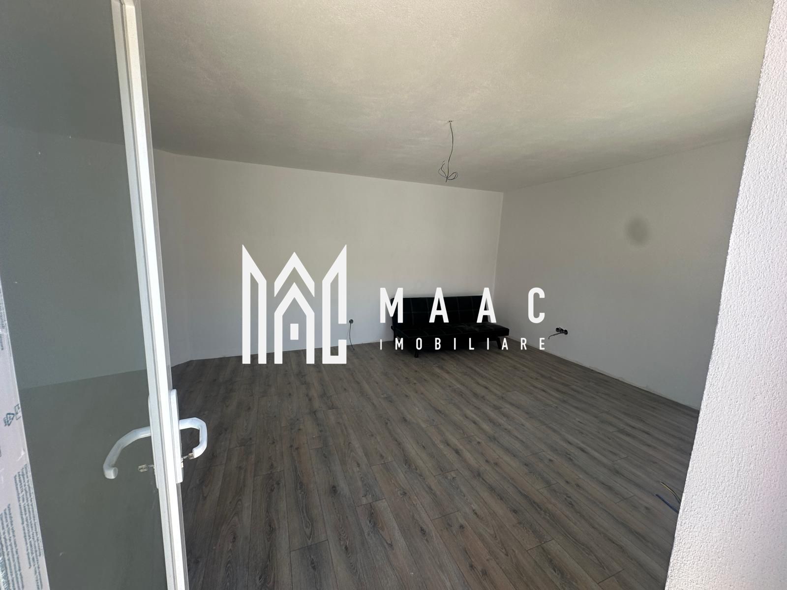 Apartament 3 camere de vânzare Sibiu | Turnișor | curte privată — fotografia 4
