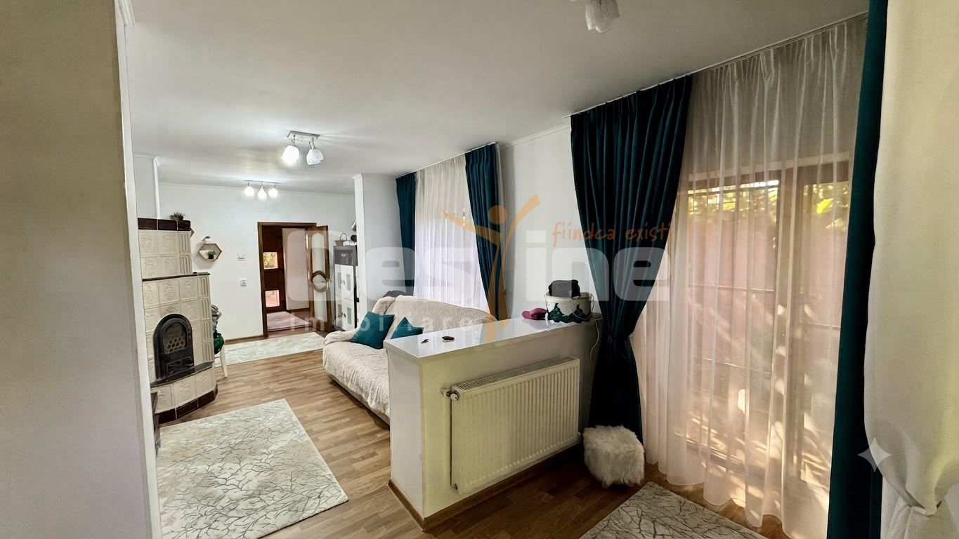 Casa spatioasa cu teren de 800 mp, Muntenii de Jos - 5 camere — fotografia 11