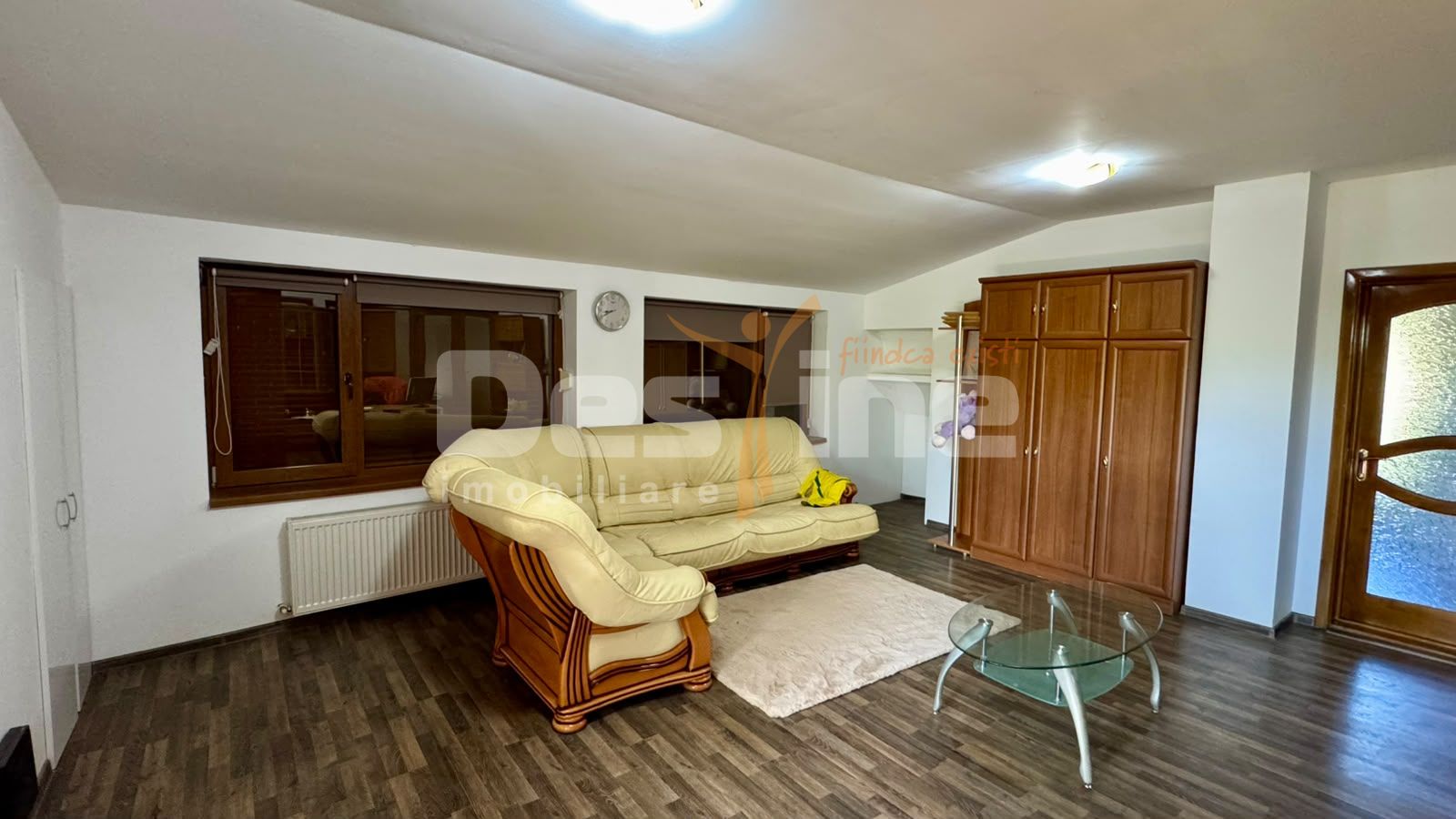 Casa spatioasa cu teren de 800 mp, Muntenii de Jos - 5 camere — fotografia 14