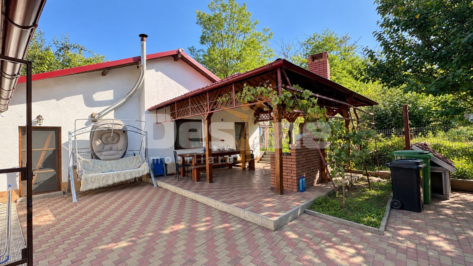 Casa spatioasa cu teren de 800 mp, Muntenii de Jos - 5 camere — fotografia 6