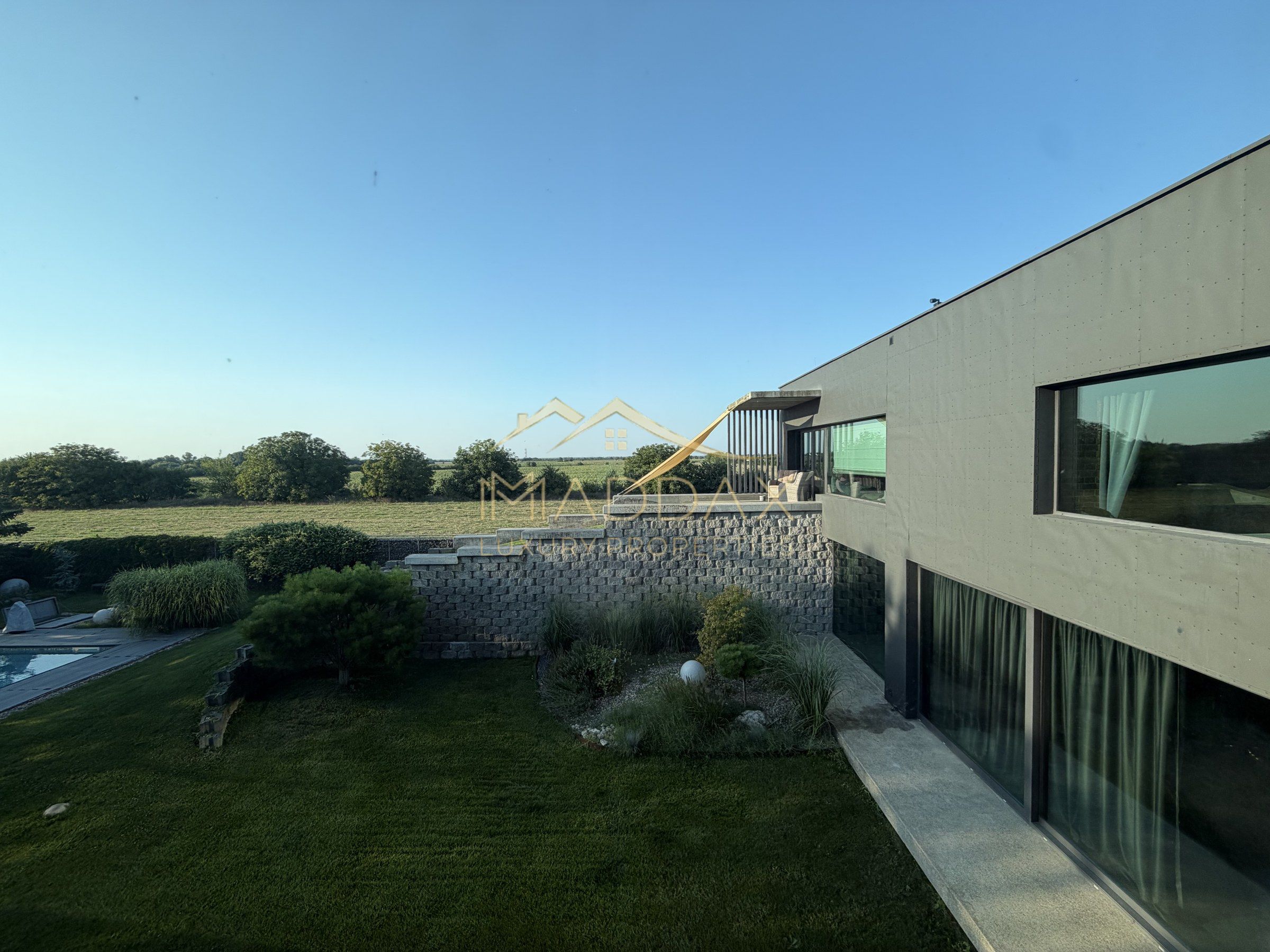 Vila Exclusivista *2223mp teren* / Piscina proprie / 5 garaje / Otopeni — fotografia 34
