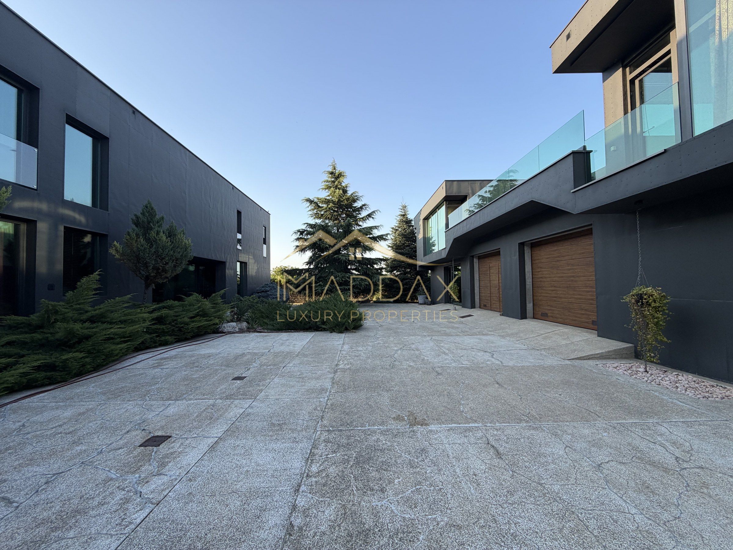 Vila Exclusivista *2223mp teren* / Piscina proprie / 5 garaje / Otopeni — fotografia 5