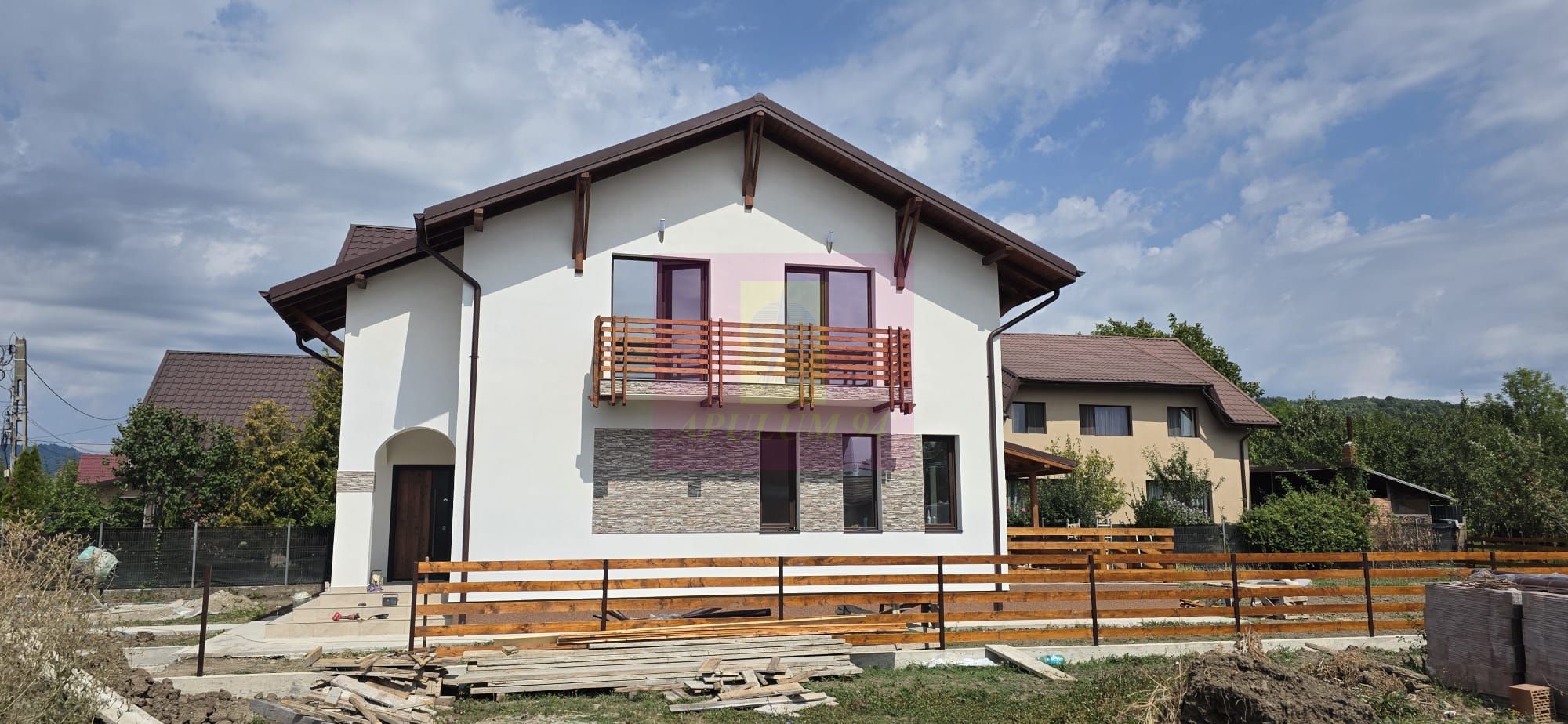 Vila cu 4 camere de vanzare  in Brebu — fotografia 3