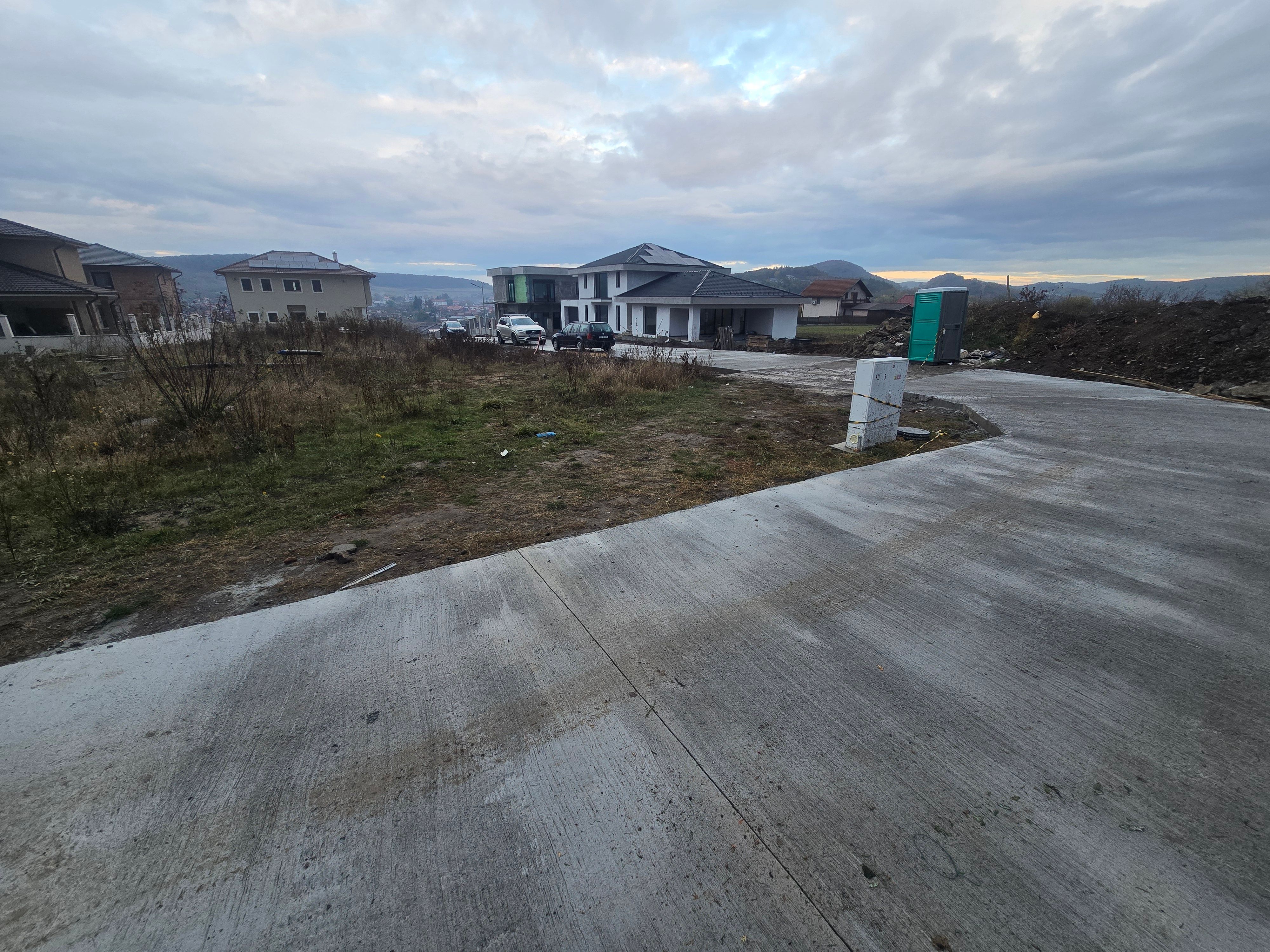 Teren 908mp.zona Penny Corunca CU duplex,toate utilitatile — fotografia 5