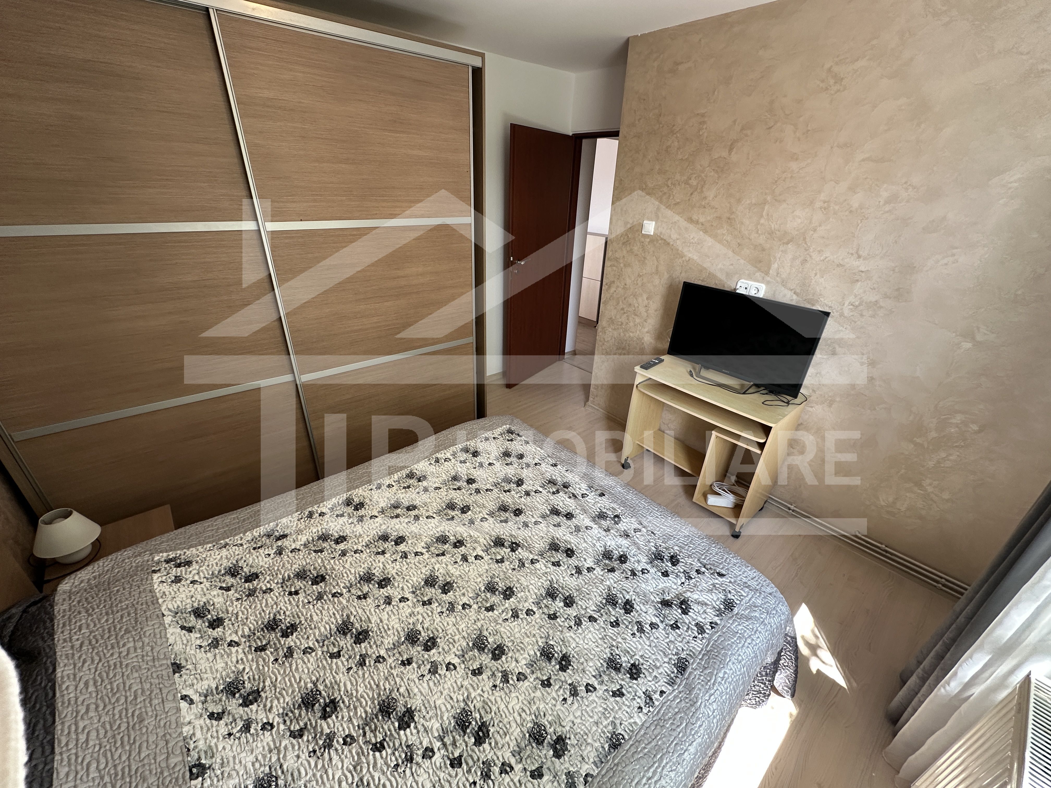 Apartament cu 2 camere, decomandat, 54mp, zona strazii Gloriei — fotografia 4