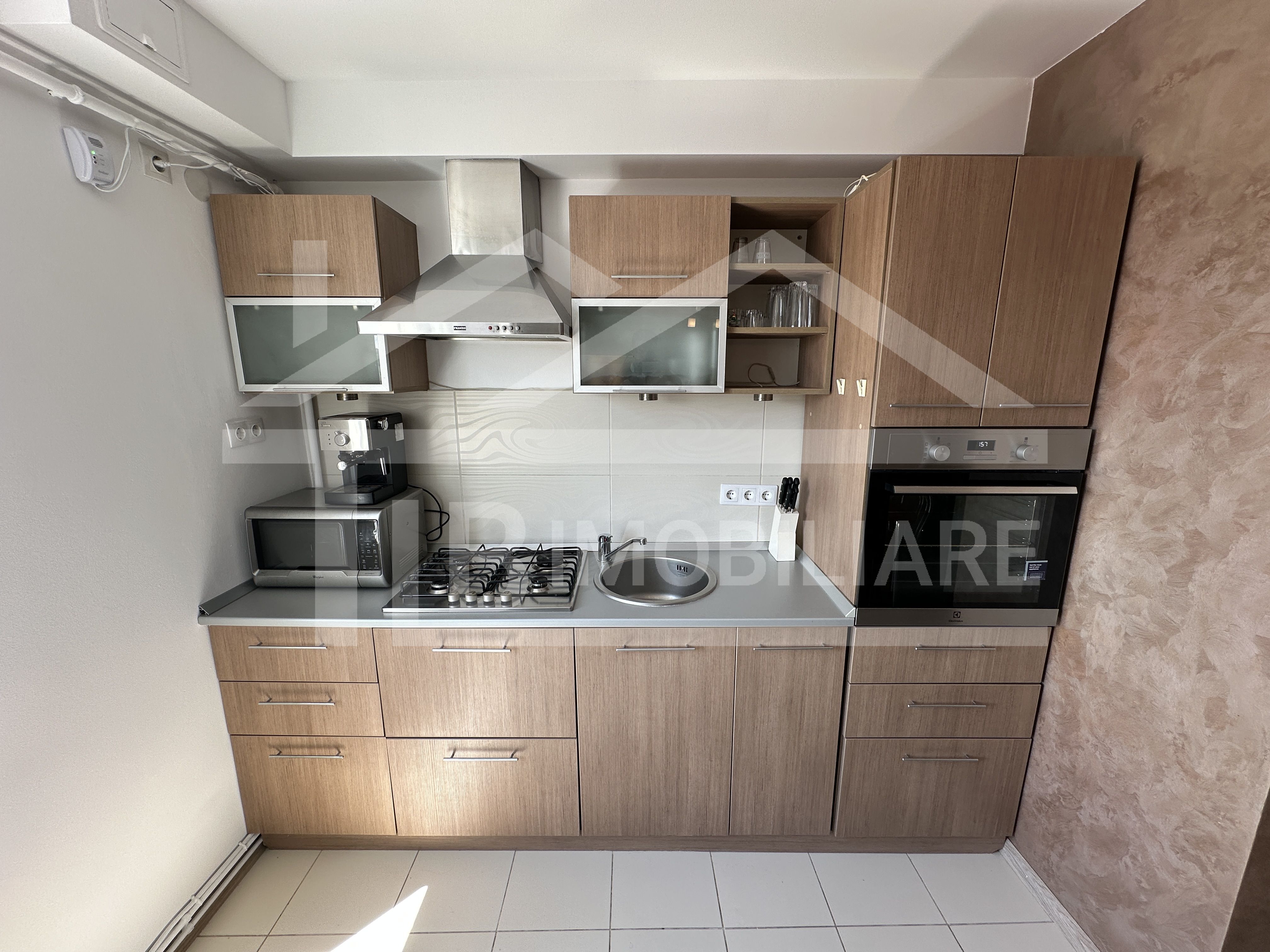 Apartament cu 2 camere, decomandat, 54mp, zona strazii Gloriei — fotografia 8