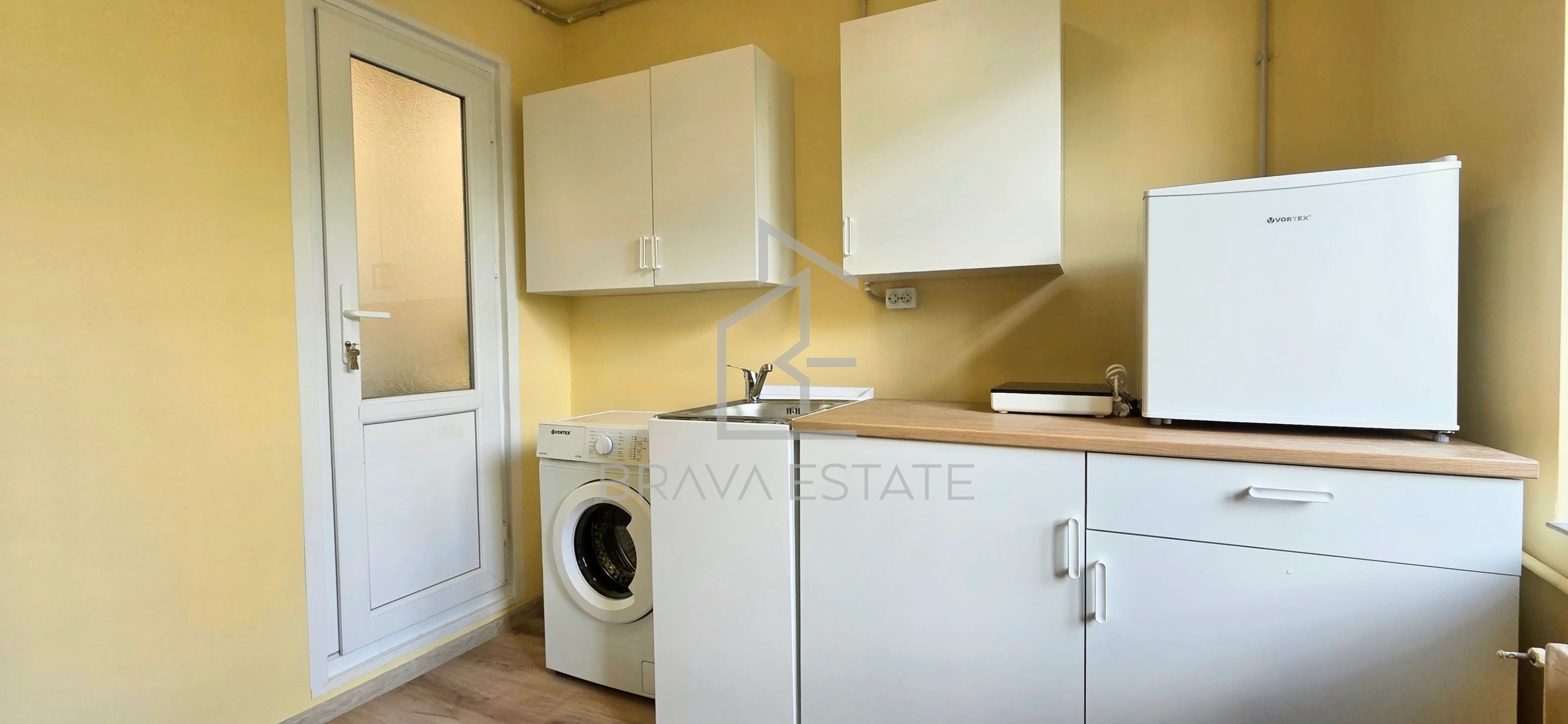 Garsoniera de închiriat , zona Hotel Royal, Gheorgheni — fotografia 3