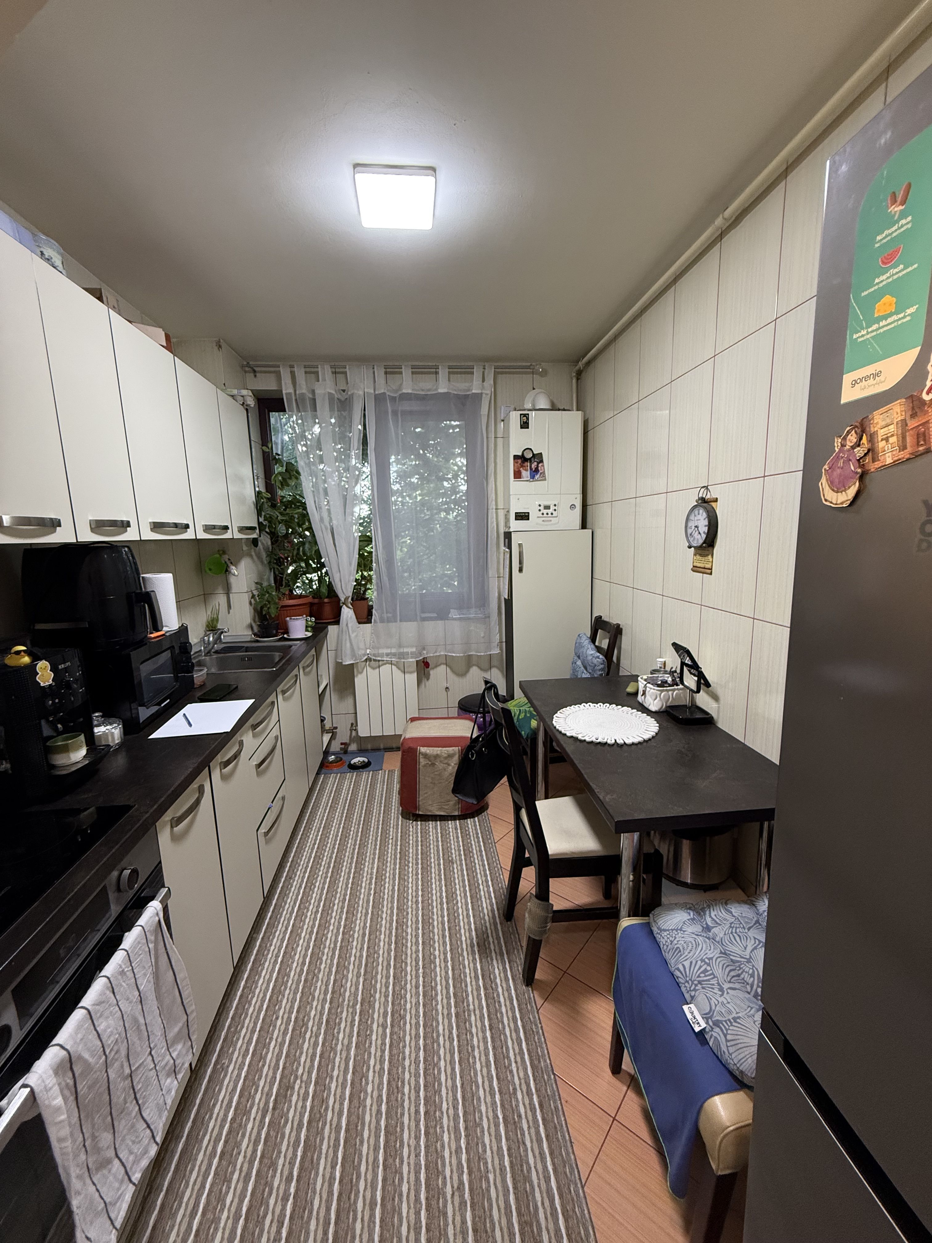 Apartament 3 cam modern complet renovat - mobilat Campina- central — fotografia 13