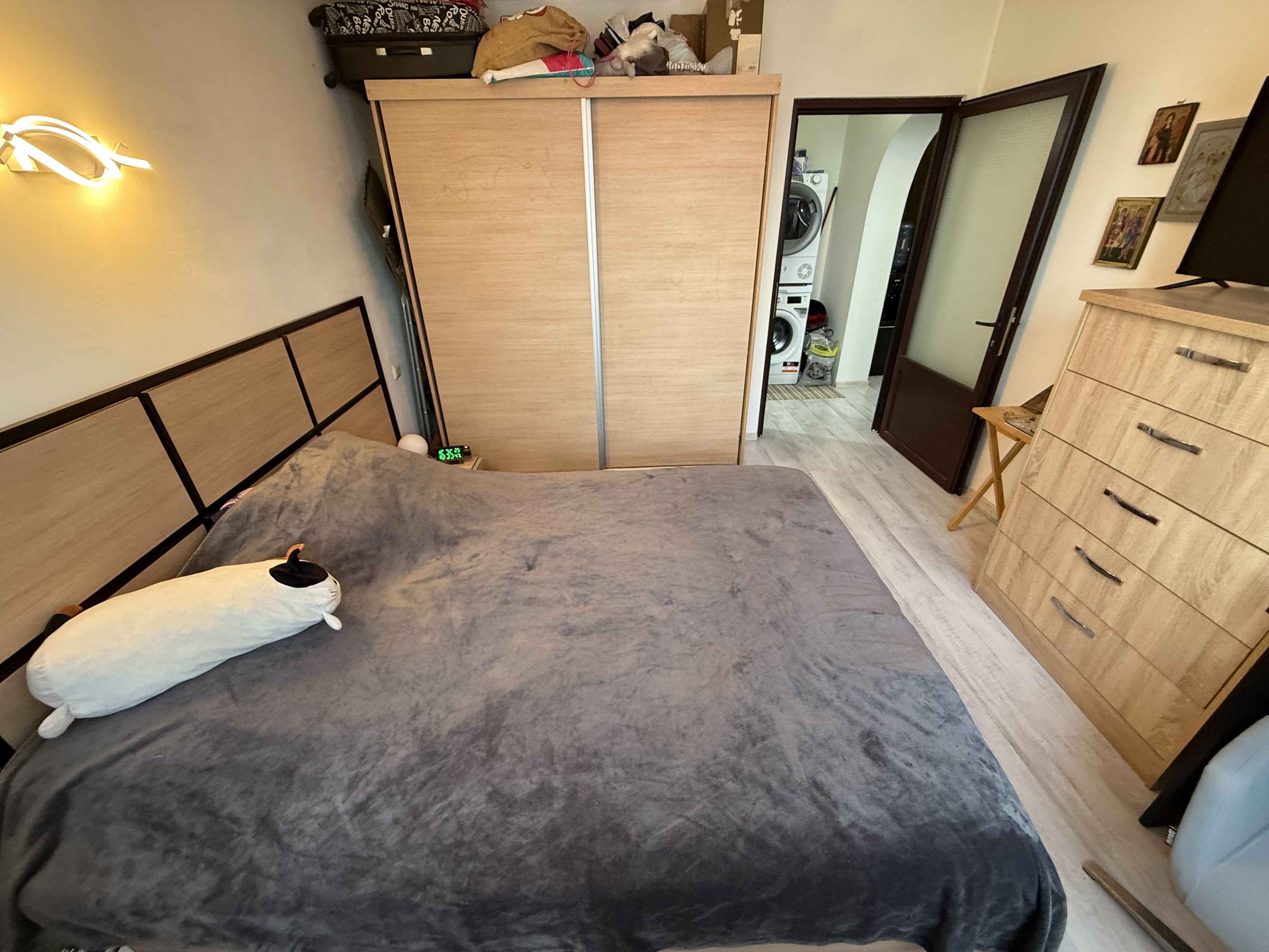 Apartament 3 cam modern complet renovat - mobilat Campina- central — fotografia 6