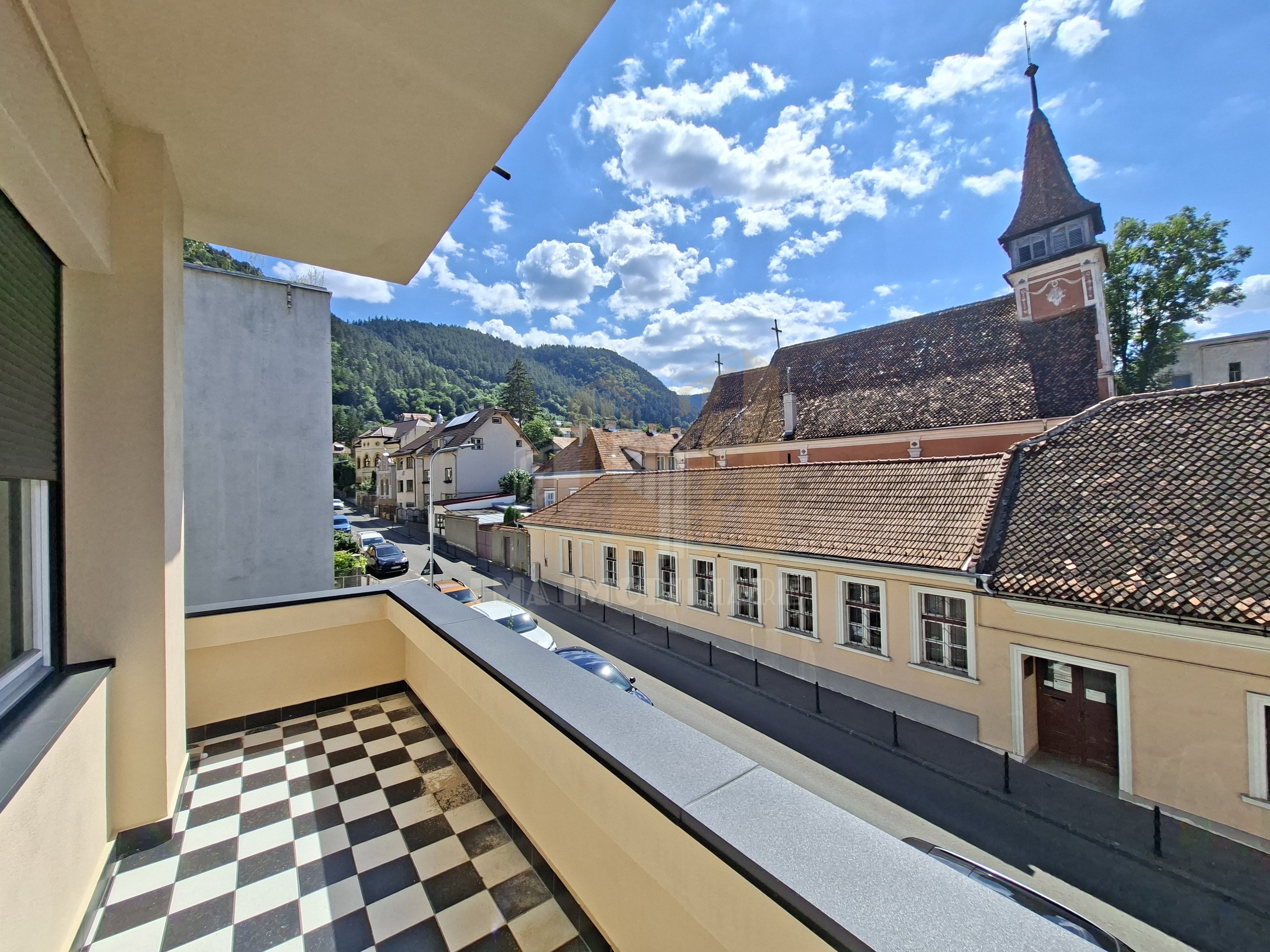 Apartament 3 camere Poarta Schei Brasov