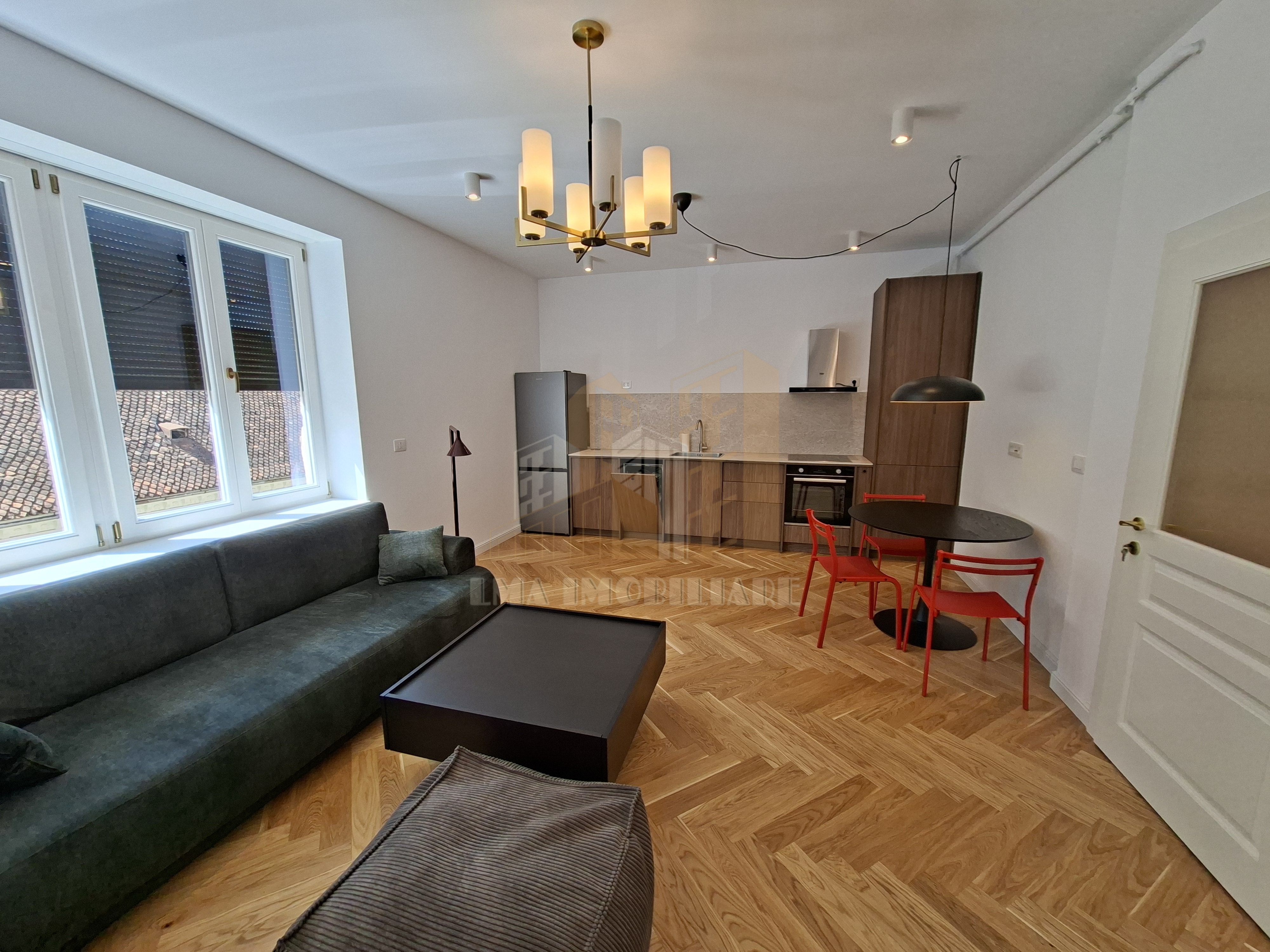 Apartament 3 camere Poarta Schei Brasov — fotografia 10
