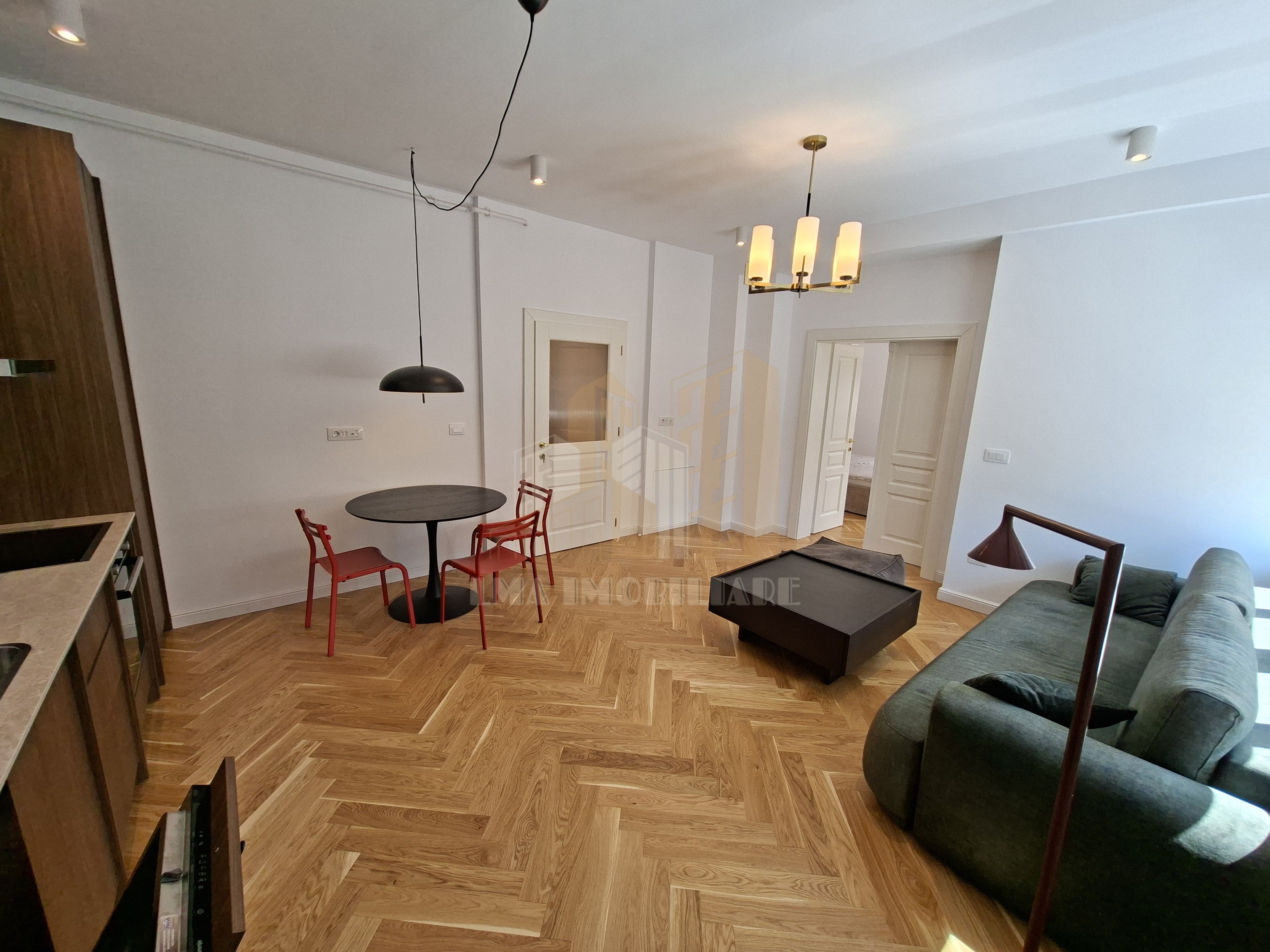 Apartament 3 camere Poarta Schei Brasov — fotografia 11