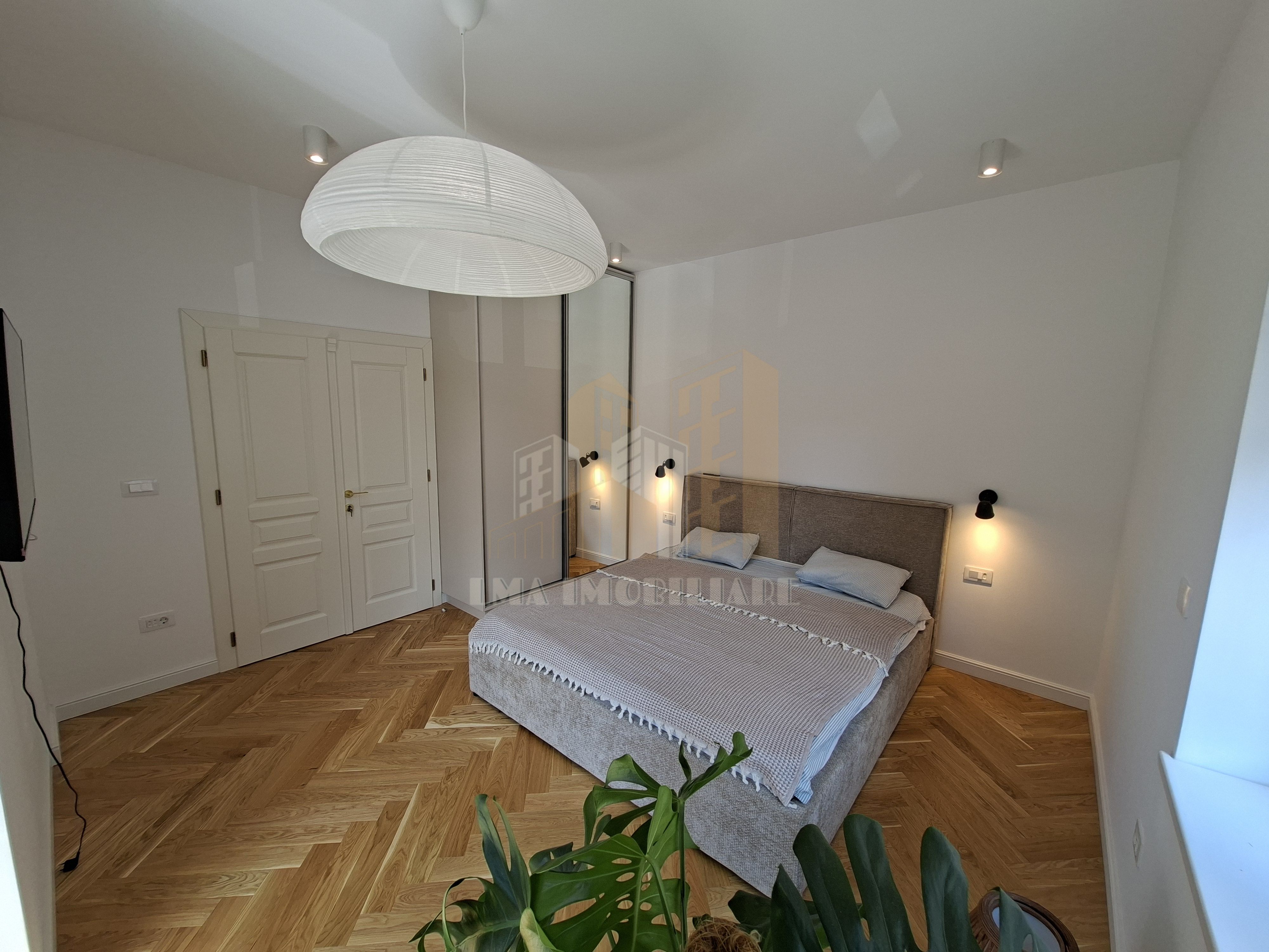 Apartament 3 camere Poarta Schei Brasov — fotografia 13