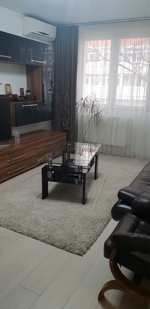 Vand apartament 4 camere — fotografia 5