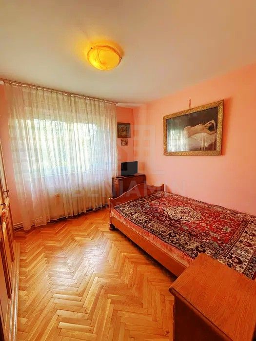 3 Camere-55mp-Utili-Mobilat-Utilat-Etaj-Intermediar-Parcare-Astra — fotografia 3