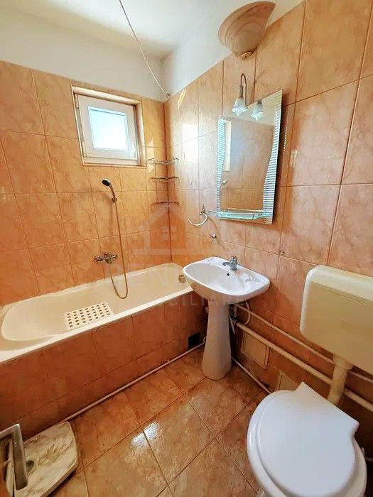 3 Camere-55mp-Utili-Mobilat-Utilat-Etaj-Intermediar-Parcare-Astra — fotografia 6