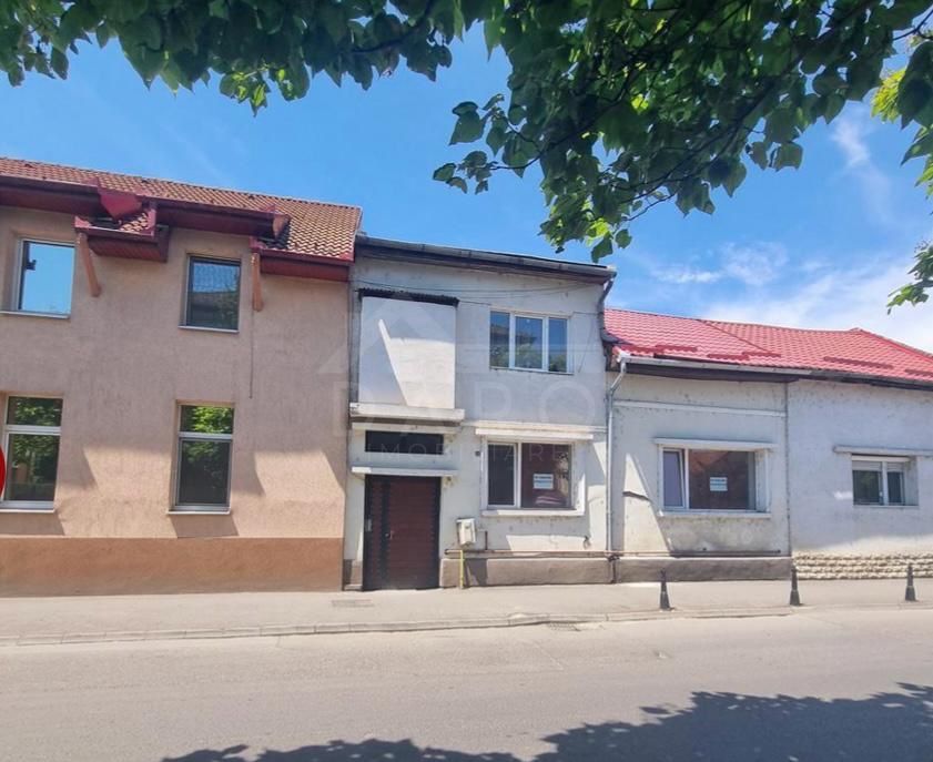 De vanzare imobil 62 mp-casa cu curte comuna -pret negociabil