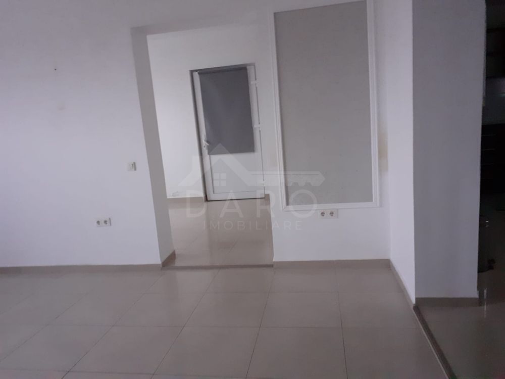 De vanzare imobil 62 mp-casa cu curte comuna -pret negociabil — fotografia 4