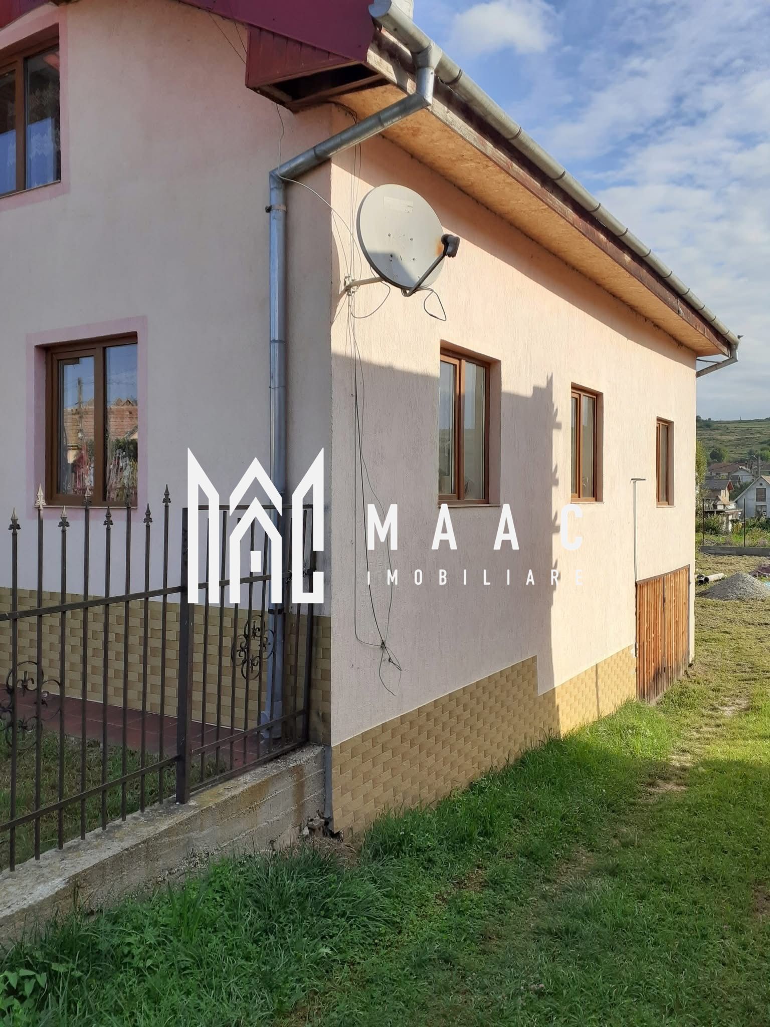 Casă spațioasă I 6 camere I Teren 845 mp I Zonă de Case I Priveliște Superbă — fotografia 5