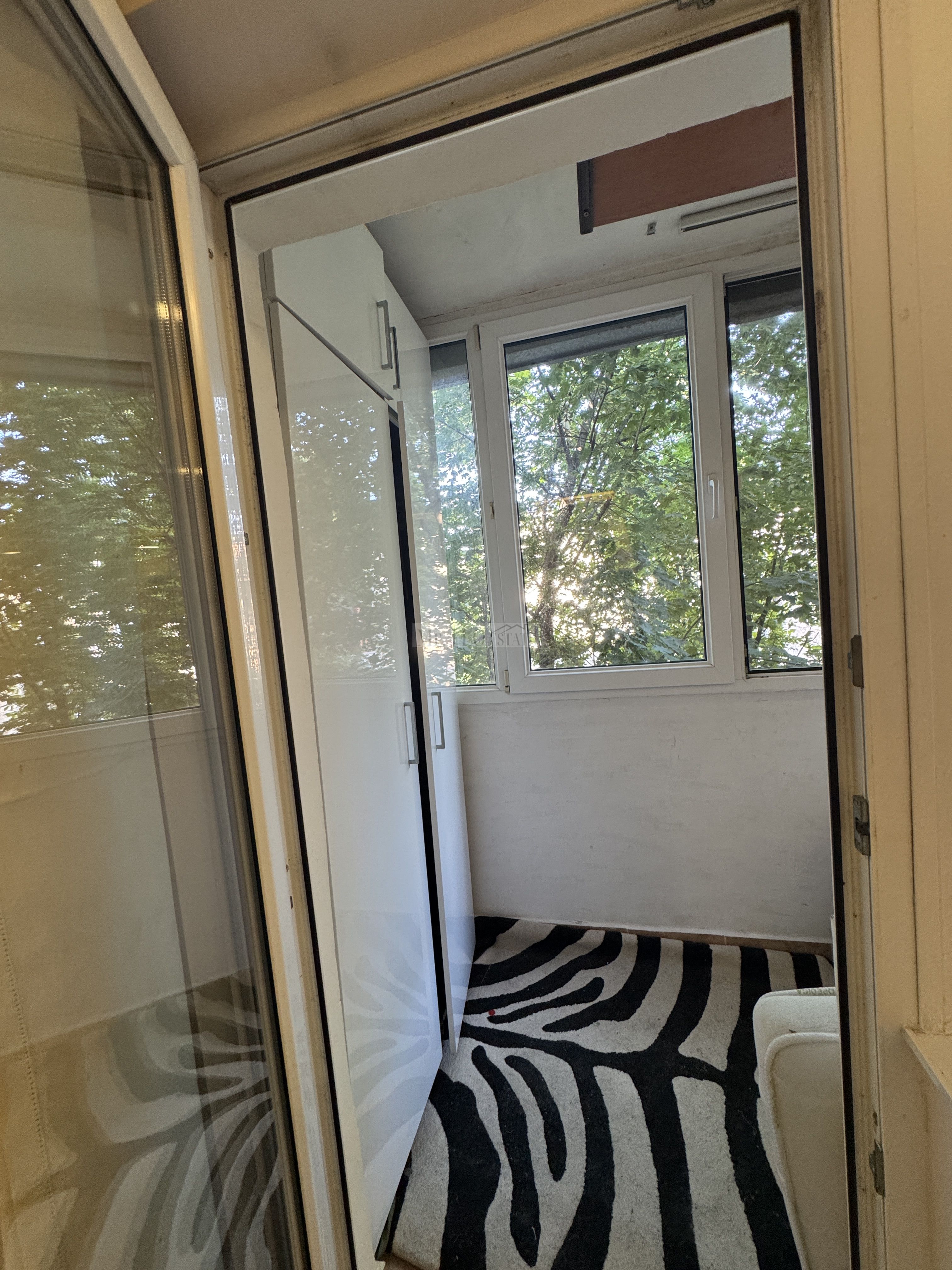 Apartament zona Calea Aradului cu 4 camere, 3 balcoane - boxa proprie — fotografia 9
