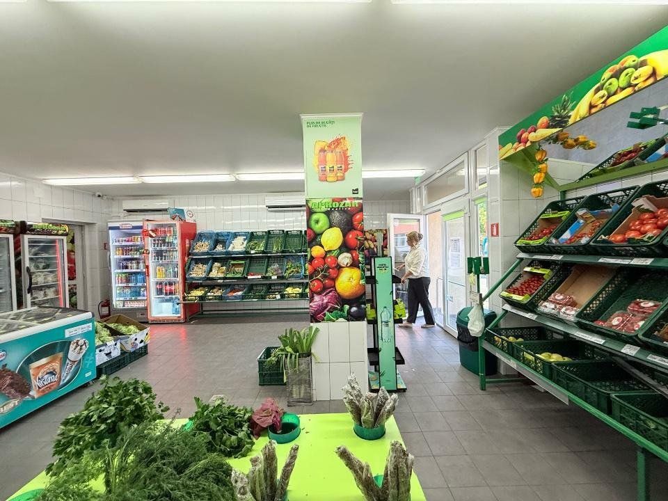Spaţiu comercial de închiriat â€“ Central Otopeni, acces direct din DN1 — fotografia 2