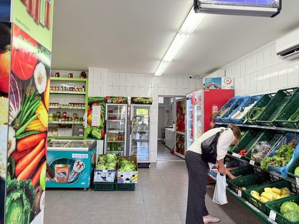 Spaţiu comercial de închiriat â€“ Central Otopeni, acces direct din DN1 — fotografia 3