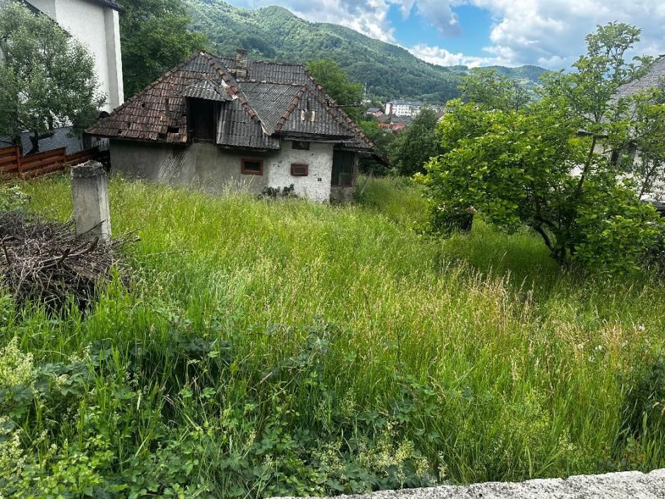 TEREN DE VÂNZARE