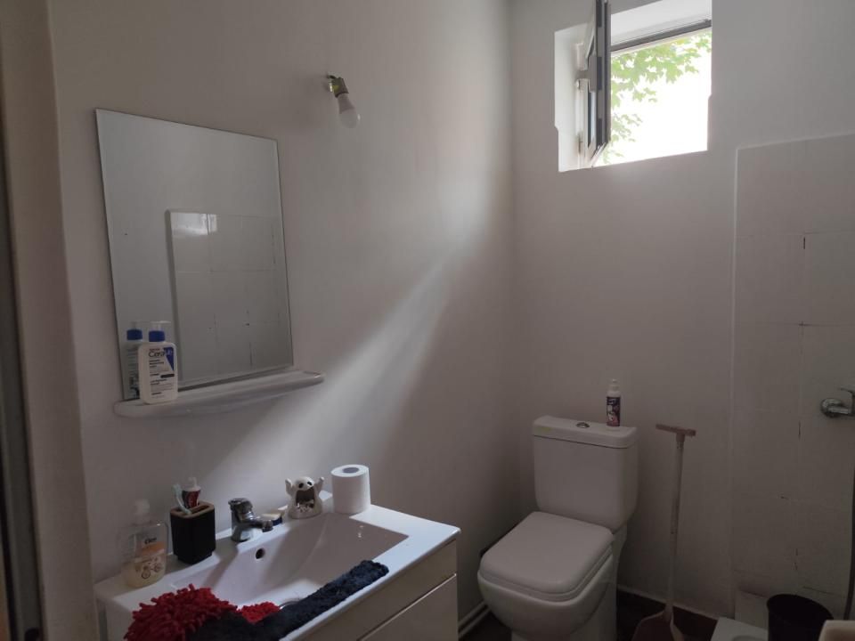 Apartament 2 camere parter  S.C. 52.95 mp Bloc Caramida ! — fotografia 4