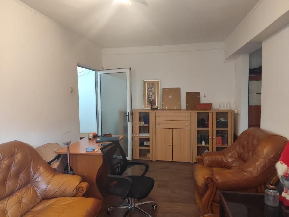 Apartament 2 camere parter  S.C. 52.95 mp Bloc Caramida ! — fotografia 5