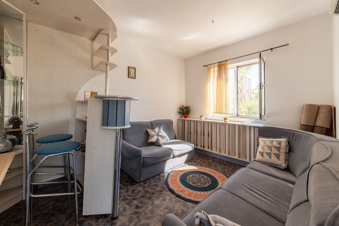 Casa visurilor cu 4000 mp livada roditoare si gradina Darmanesti-Arges — fotografia 20