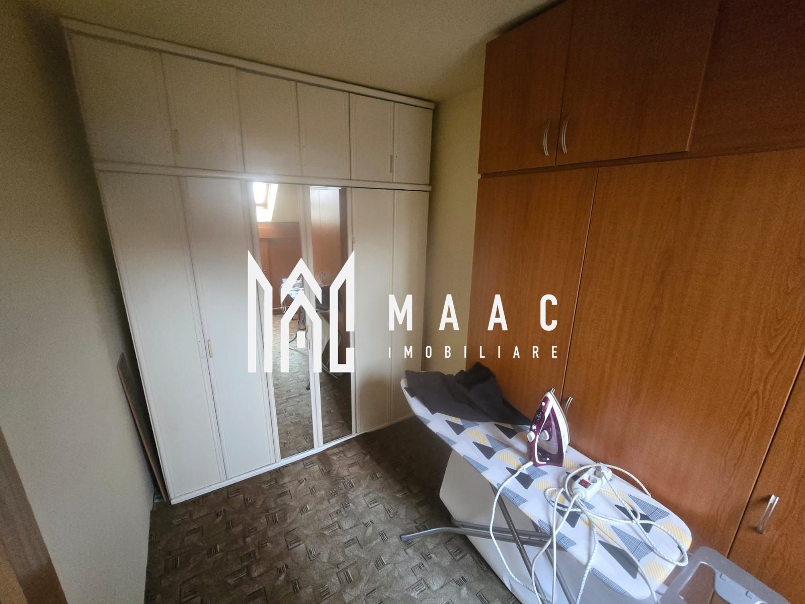 Casa de vanzare 2 apartamente separate garaj si curte zona piata Cluj — fotografia 15