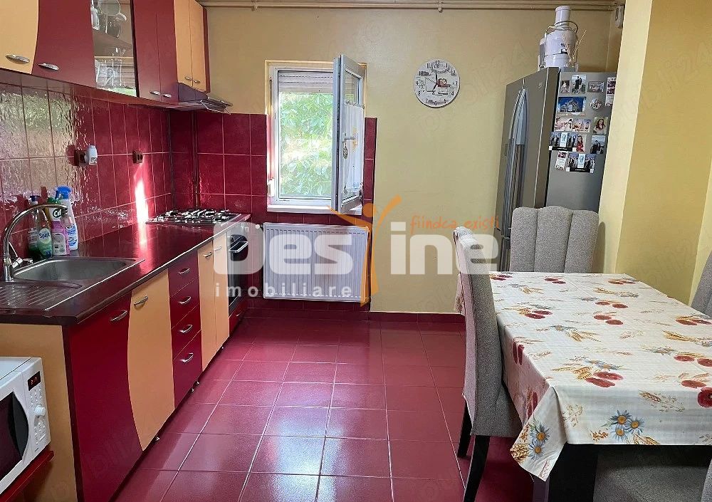 Apartament 3 camere decomandat, 73 mp, complet mobilat și utilat