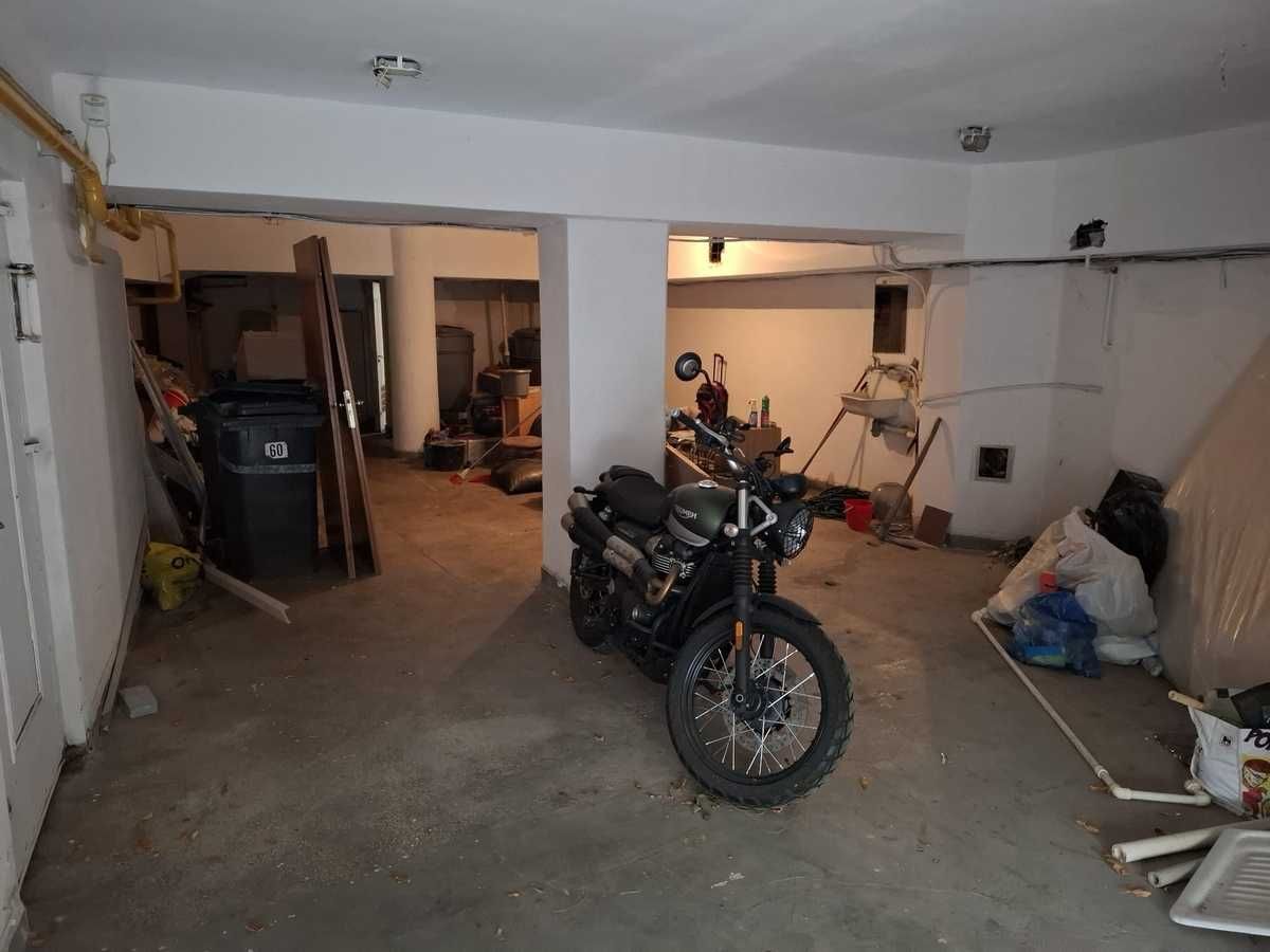 Vand Garaj Spati Comercia StradaStr Aurel Vlaicu vizavi de Dinamo 45mp — fotografia 4