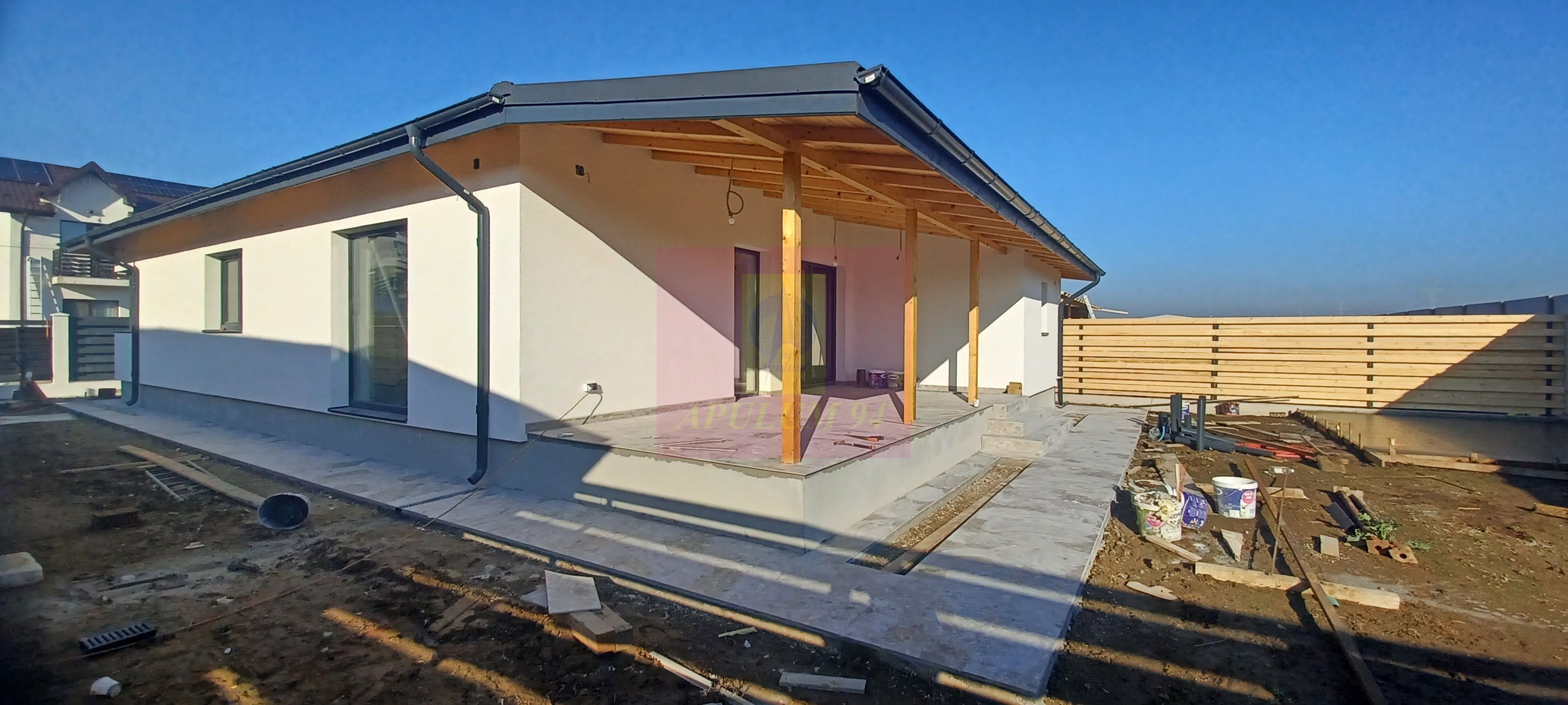 Săbăreni, casă parter 4 camere, CT, terasă, pivniță, teren 500 mp — fotografia 3