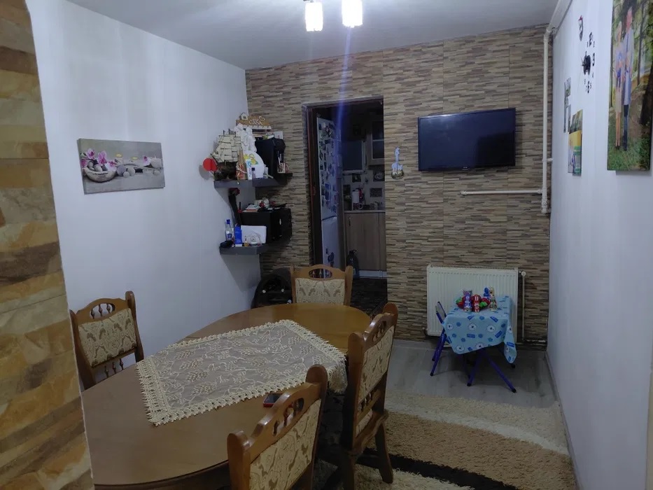 Apartament cu 3 camere de vânzare – Ultracentral