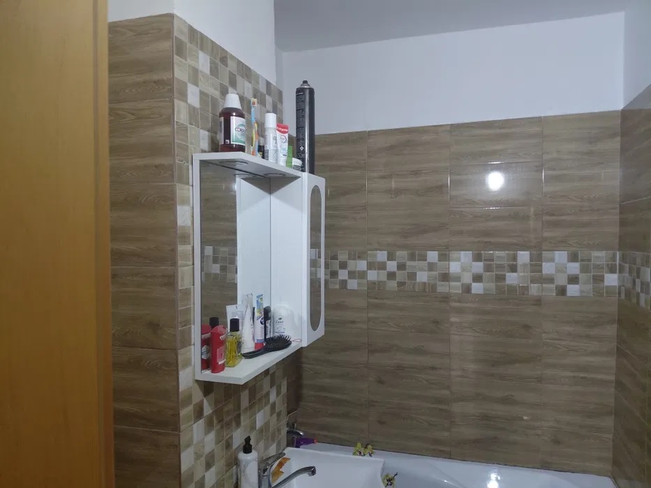 Apartament cu 3 camere de vânzare – Ultracentral — fotografia 4