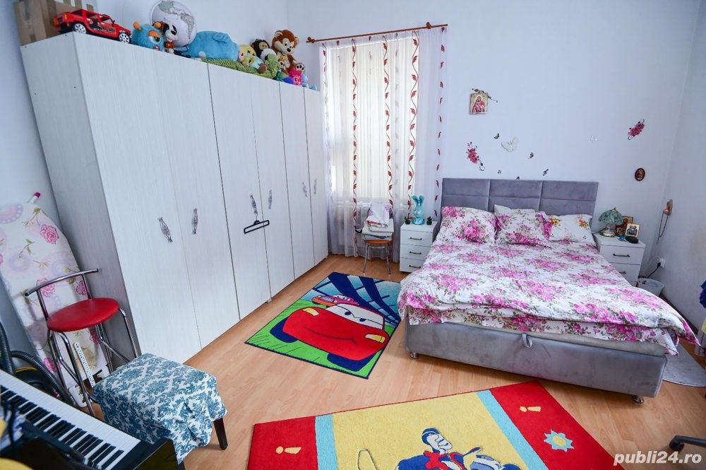 Spatiu comercial si casa de vanzare — fotografia 6