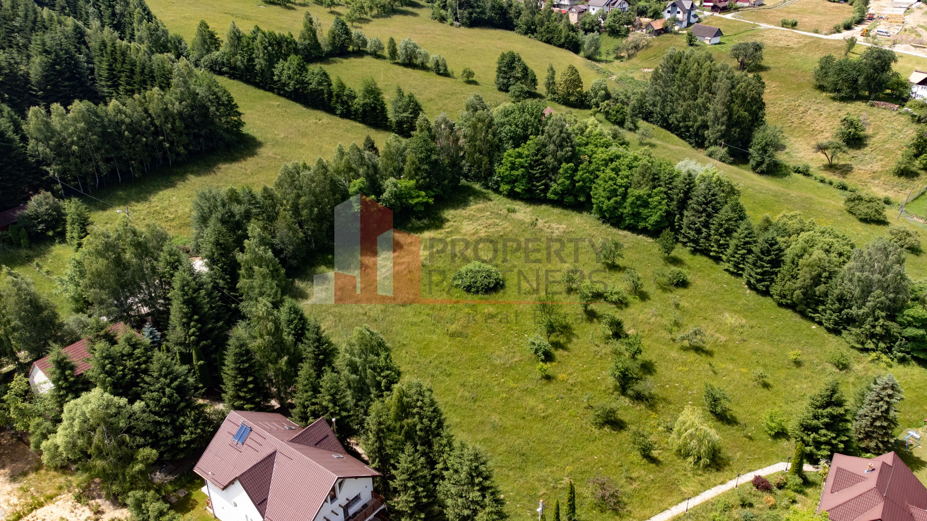 Teren intravilan Bran 2.772 mp | Vedere Piatra Craiului | Potrivit pentru cabane — fotografia 2