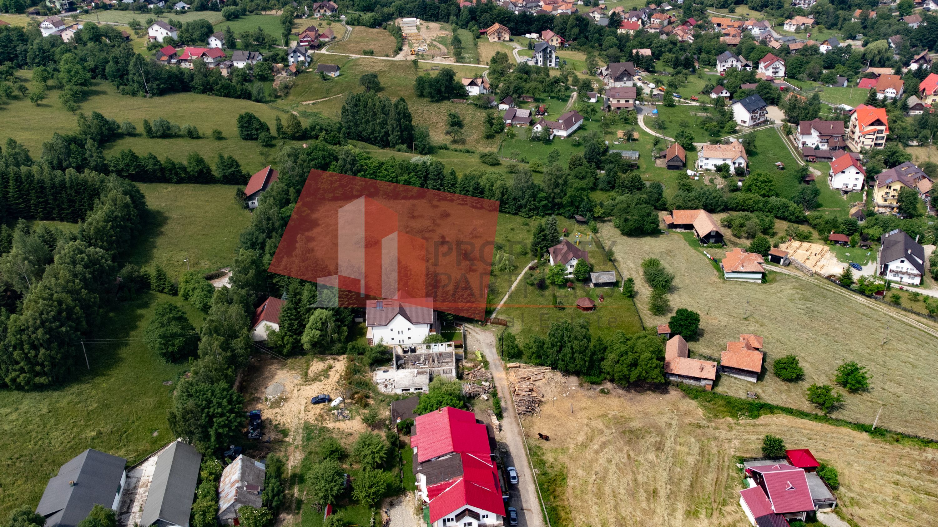 Teren intravilan Bran 2.772 mp | Vedere Piatra Craiului | Potrivit pentru cabane — fotografia 6