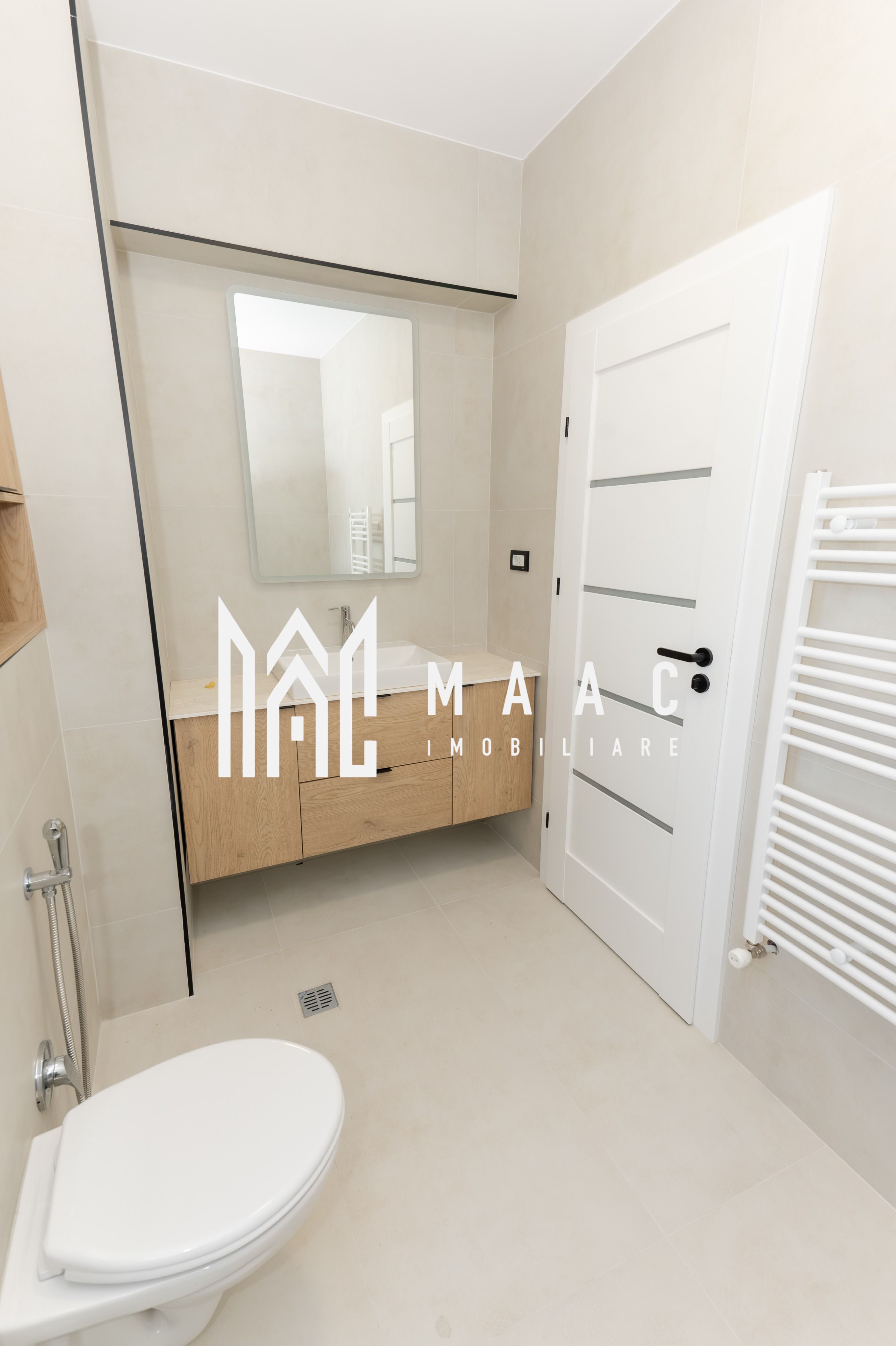 Apartament 3 camere de vânzare | Râmnicu Vâlcea, Central — fotografia 6