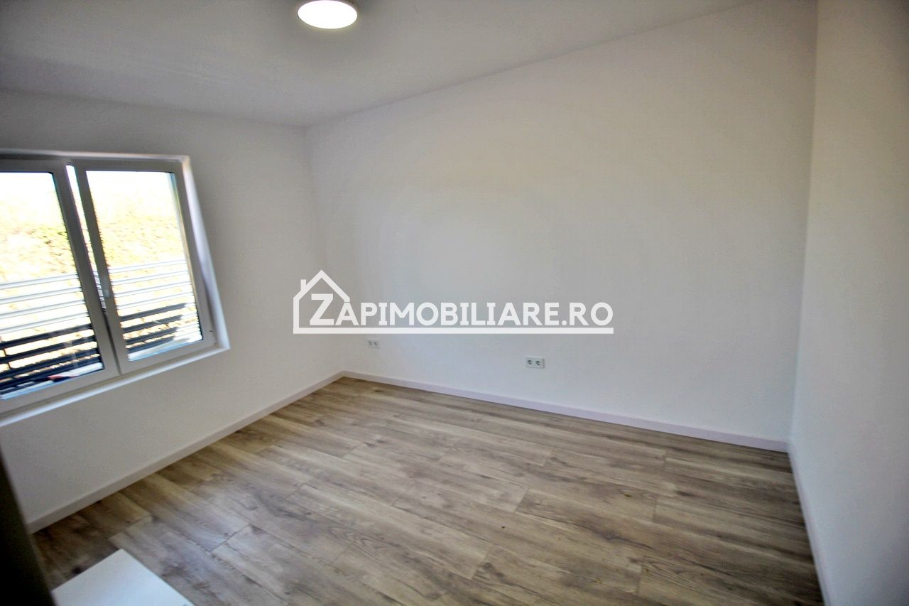 Casa pe 1 nivel,4 camere,2 bai,110 mp.1 dressing,500mp teren — fotografia 10